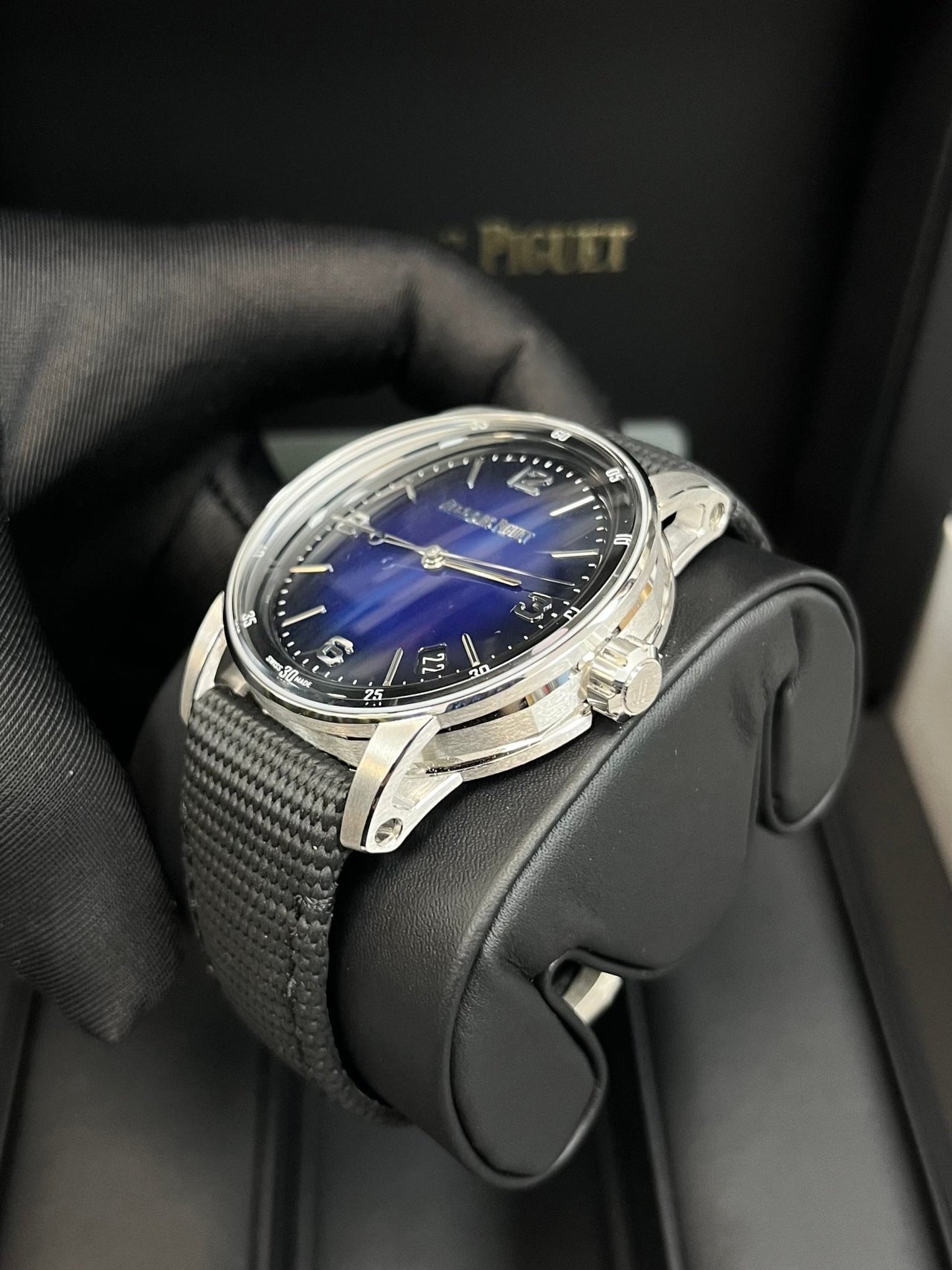 Audemars Piguet CODE 11.59 SELFWINDING (Ref. 15210BC.OO.A002KB.01) - WatchesOff5thWatch