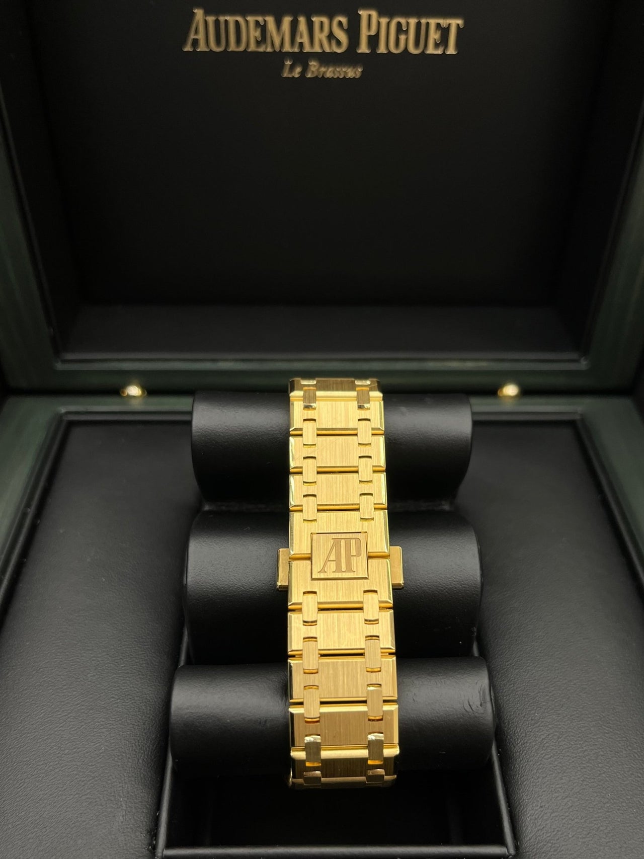Audemars Piguet Royal Oak Jumbo (Ref# 16202BA.OO.1240BA.02) - WatchesOff5thWatch