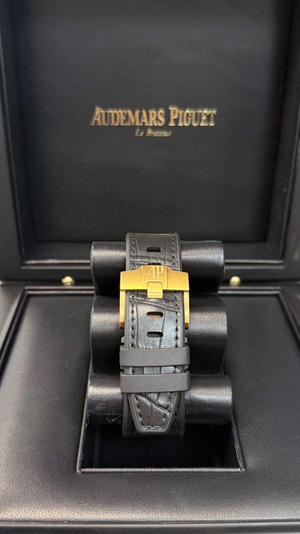 Audemars Piguet Royal Oak Offshore Chronograph 25940OK.OO.D002CA.01 - WatchesOff5th