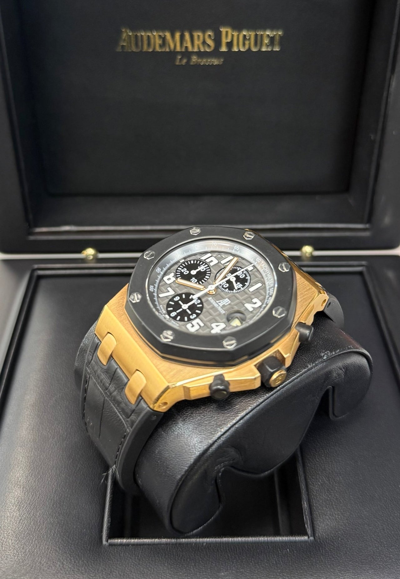 Audemars Piguet Royal Oak Offshore Chronograph 25940OK.OO.D002CA.01 - WatchesOff5th