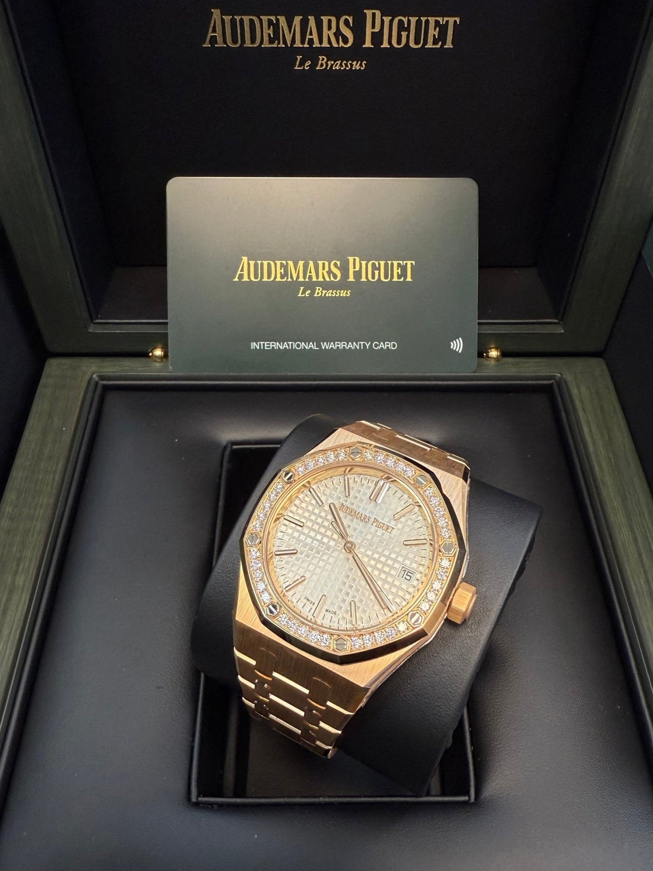 Audemars Piguet Royal Oak Selfwinding "50th Anniversary" 15551OR.ZZ.1356OR.01 - WatchesOff5th