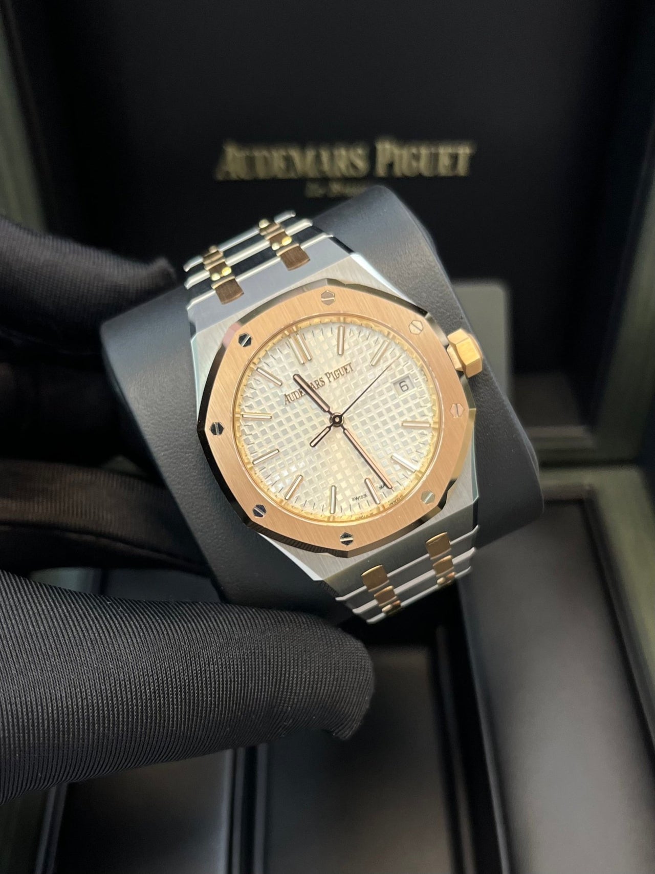 Audemars Piguet Royal Oak Selfwinding "50th Anniversary" 37mm 15550SR.OO.1356SR.01 - WatchesOff5thWatch