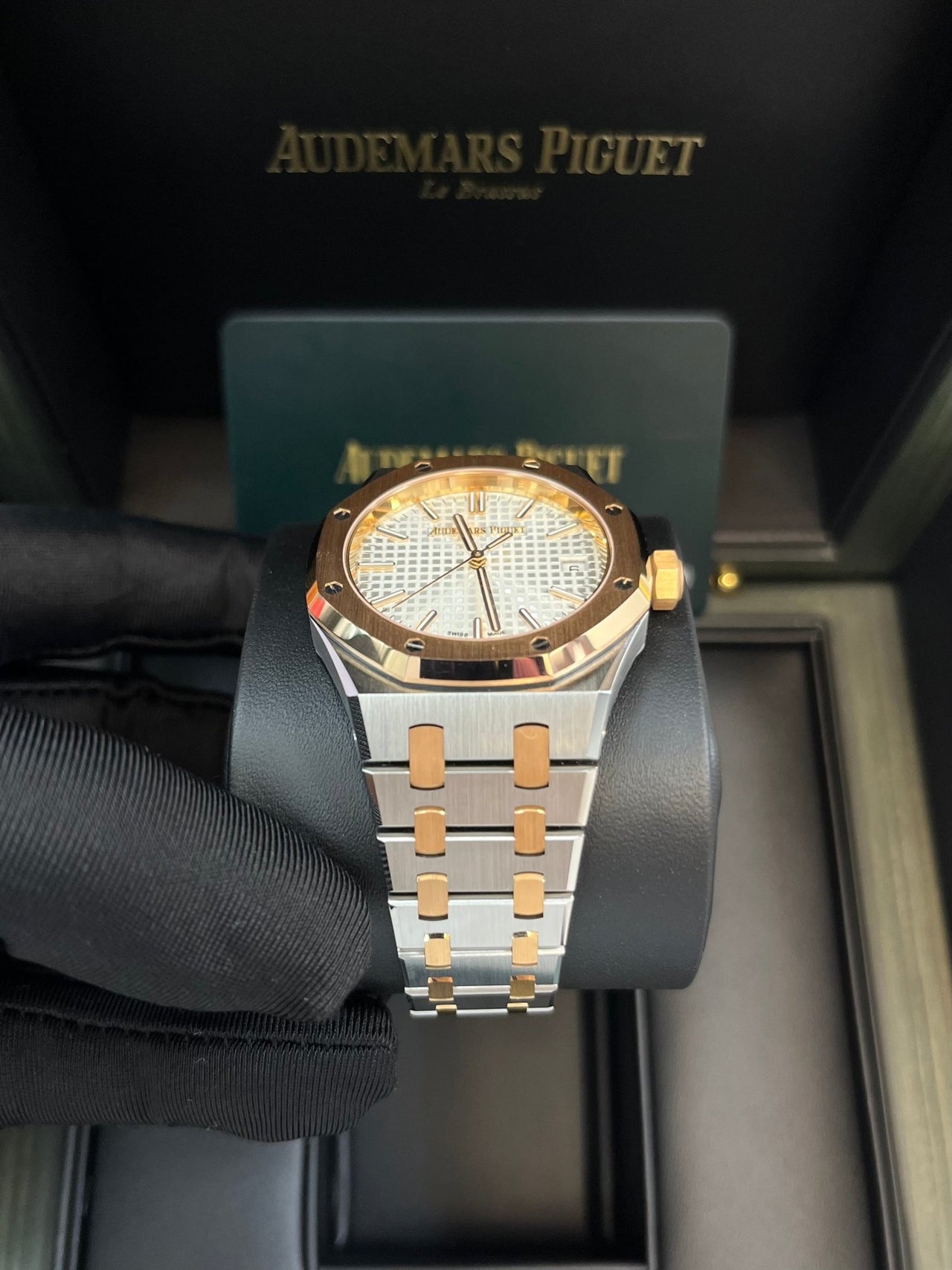 Audemars Piguet Royal Oak Selfwinding "50th Anniversary" 37mm 15550SR.OO.1356SR.01 - WatchesOff5thWatch