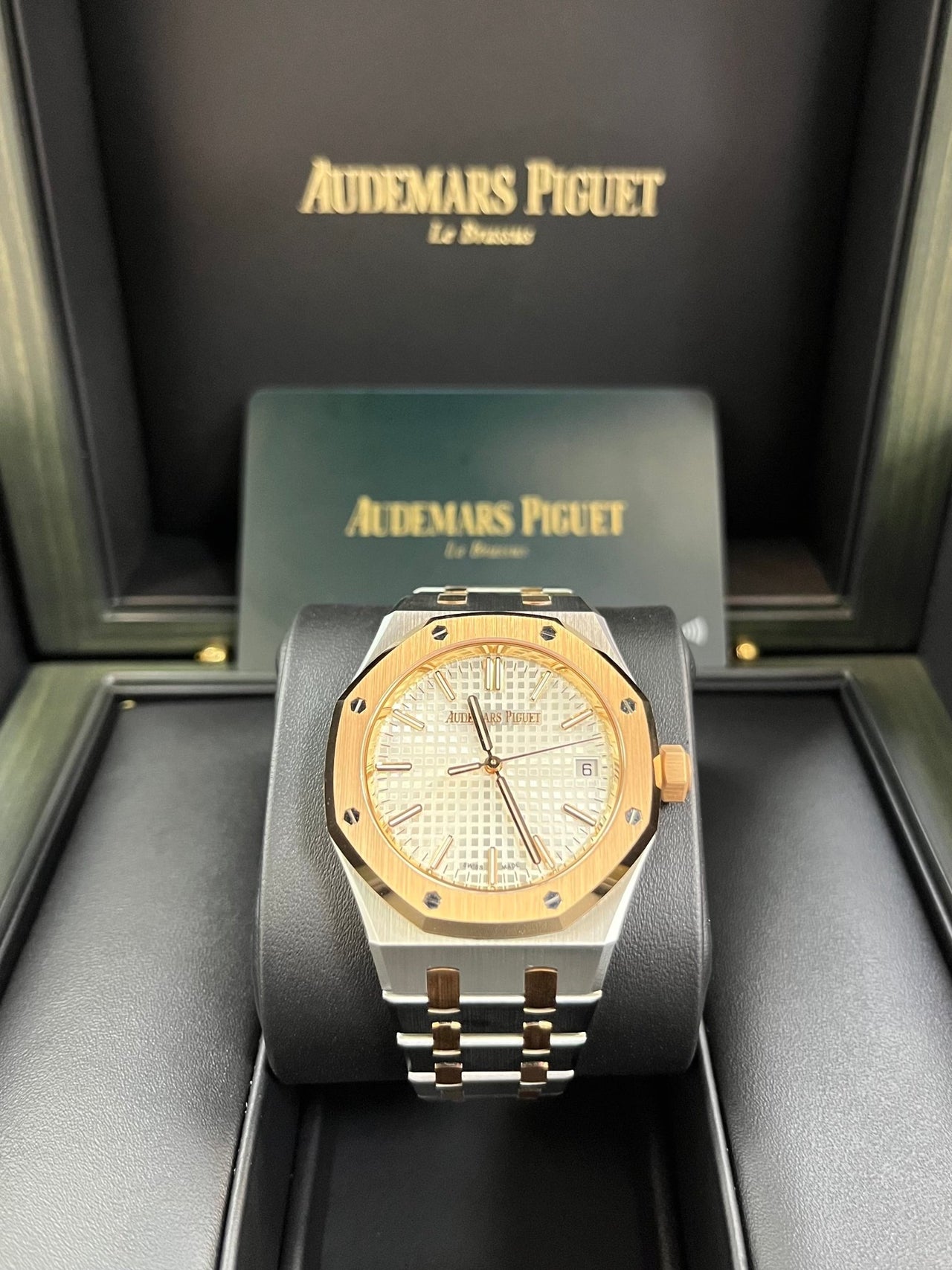 Audemars Piguet Royal Oak Selfwinding "50th Anniversary" 37mm 15550SR.OO.1356SR.01 - WatchesOff5thWatch