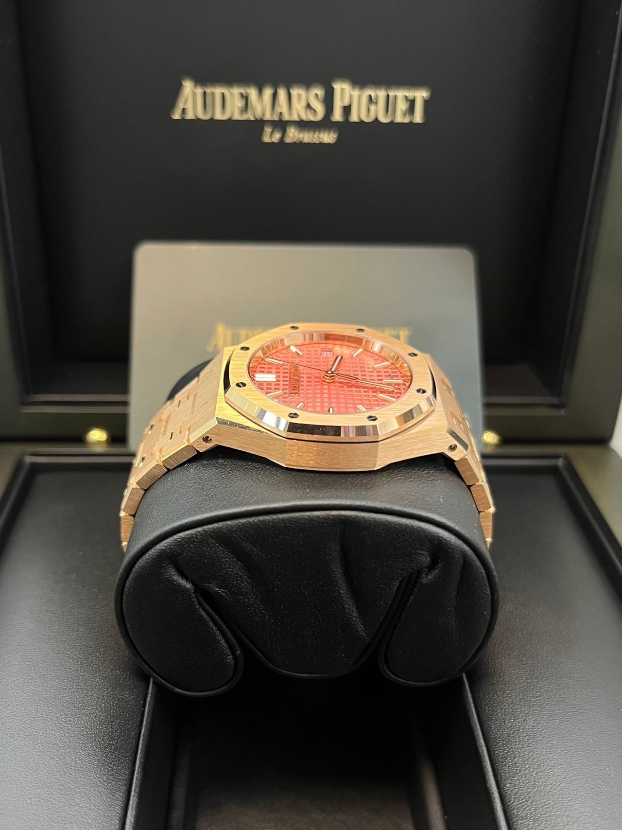 Audemars Piguet Royal Oak Selfwinding Rose Gold Pink Dial 34mm Royal Oak Selfwinding Ref. 77450OR.OO.1361OR.01 - WatchesOff5thwatch