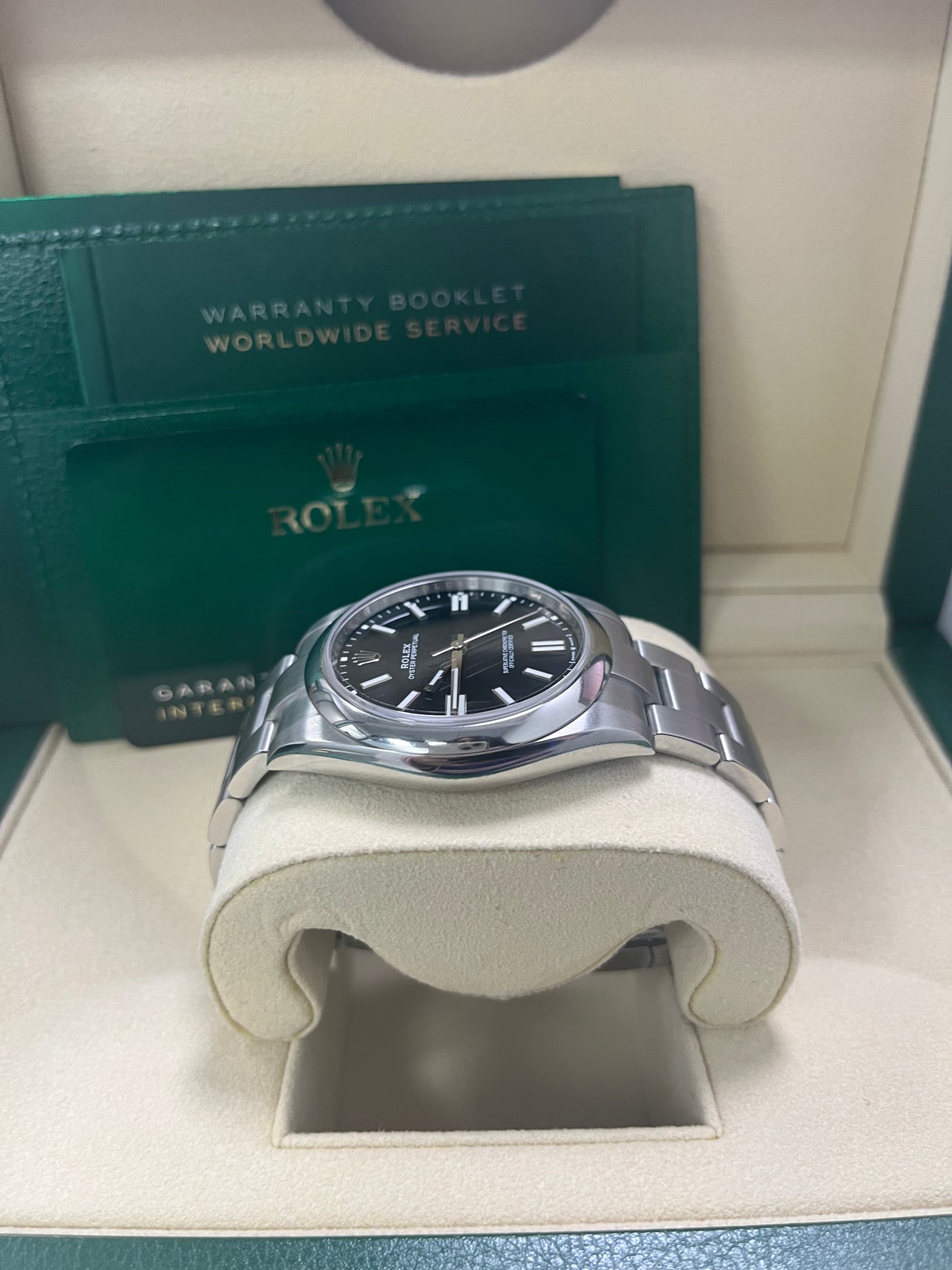 Rolex Oyster Perpetual 41 Black dial 124300