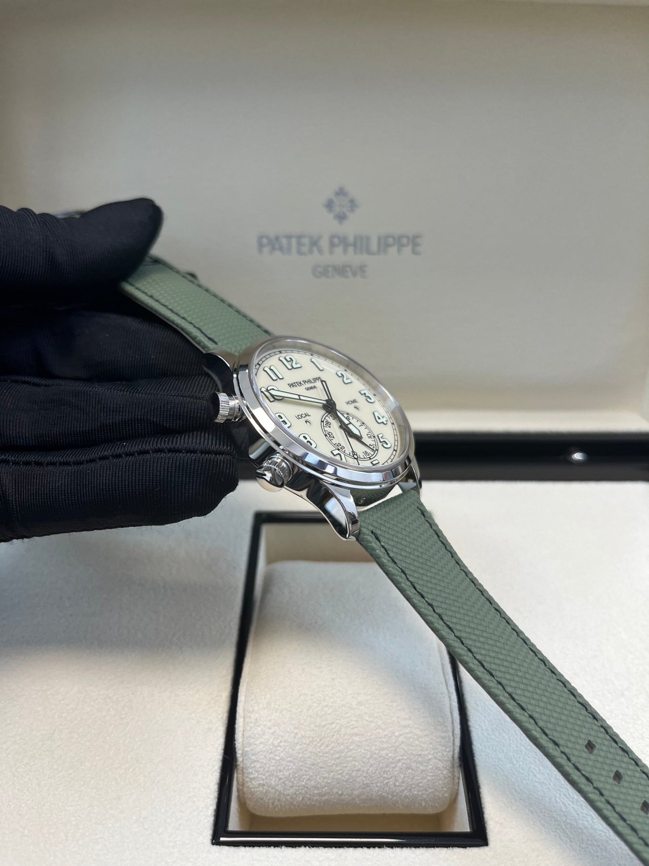 Patek Philippe Calatrava Pilot Travel Time 5524G - 010 - WatchesOff5thWatch