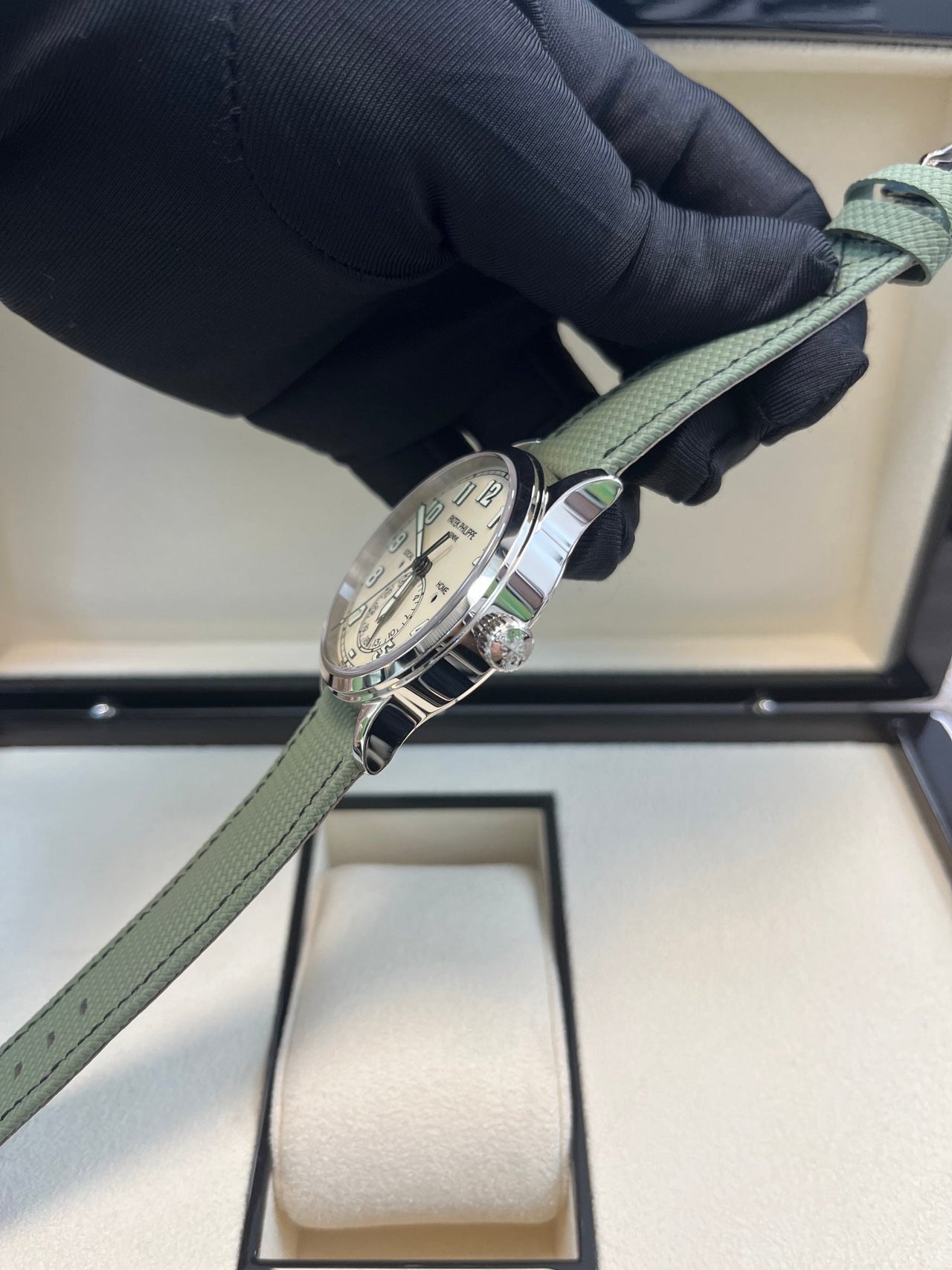 Patek Philippe Calatrava Pilot Travel Time 5524G - 010 - WatchesOff5thWatch