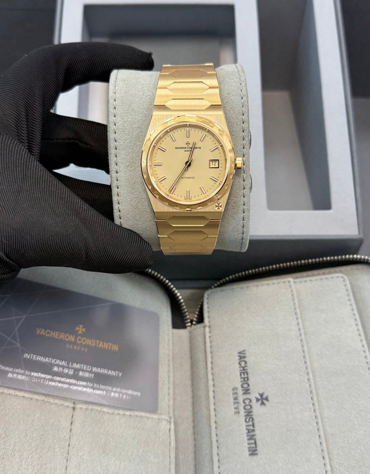 Vacheron Constantin Historiques 222 4200H/222J - B935 37 mm Yellow Gold - WatchesOff5thWatch