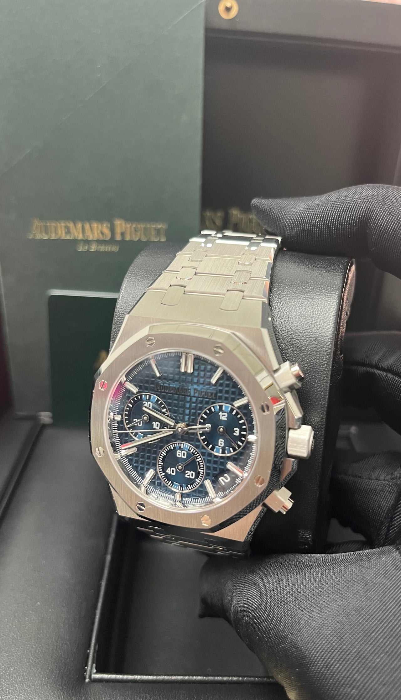 Audemars Piguet ROYAL OAK “50TH ANNIVERSARY” STEEL BRACELET BLUE DIAL 26240ST.OO.1320ST.01 deposit