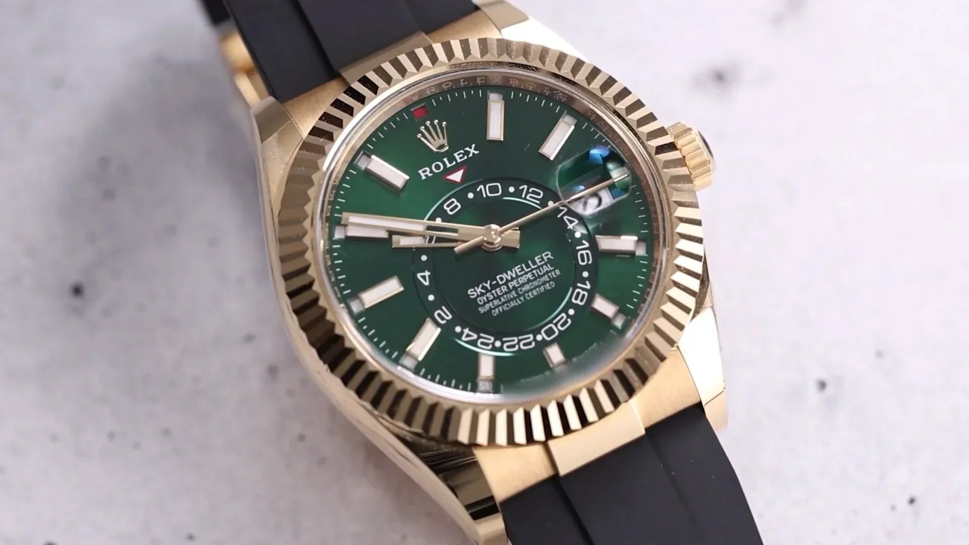 Video Review: Rolex Sky-Dweller 336238 Yellow Gold Bright Green Dial Oysterflex - WatchesOff5th