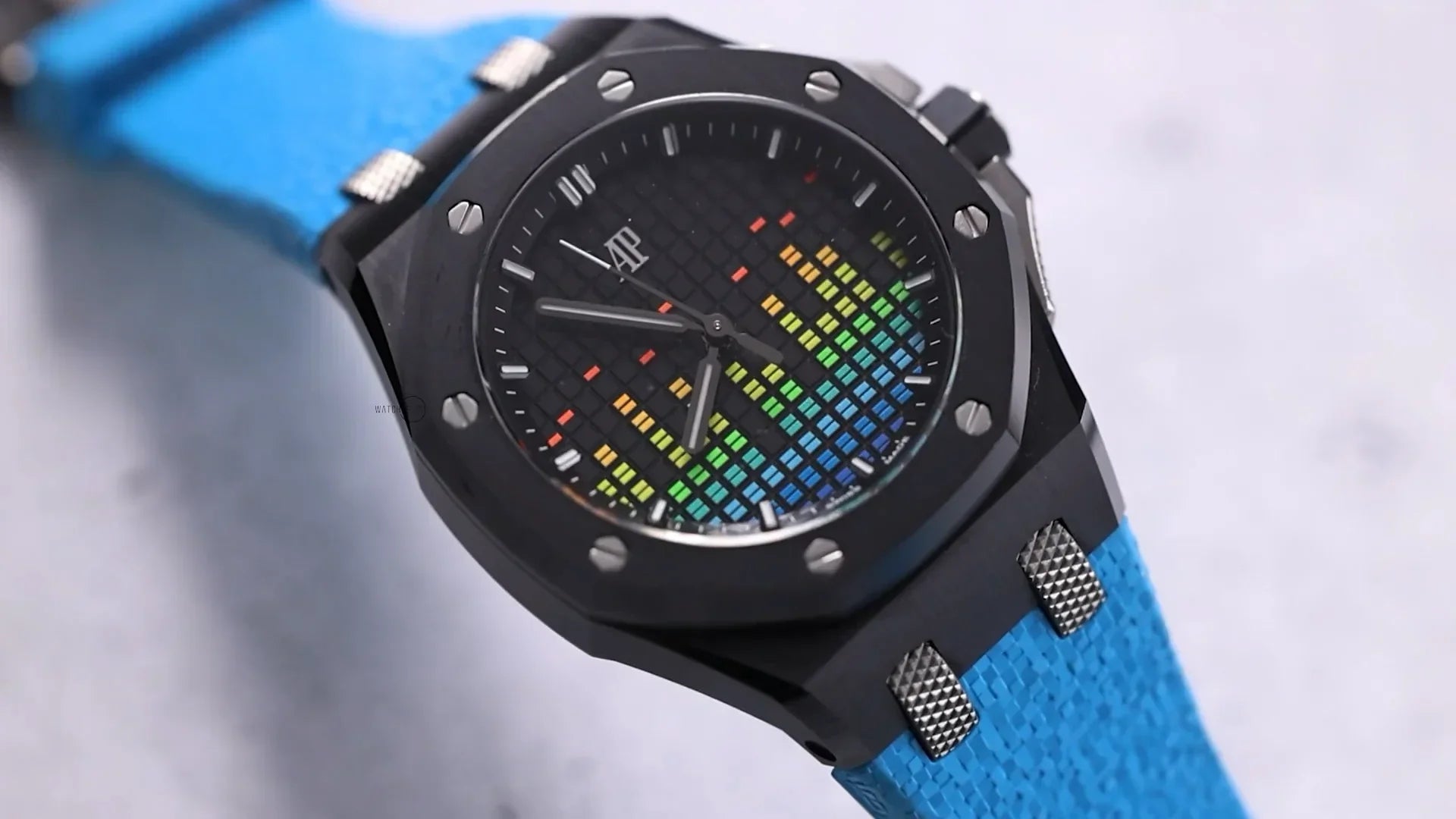 Video: Unboxing the AP Offshore Music Edition 77600CE in Ceramic - WatchesOff5th