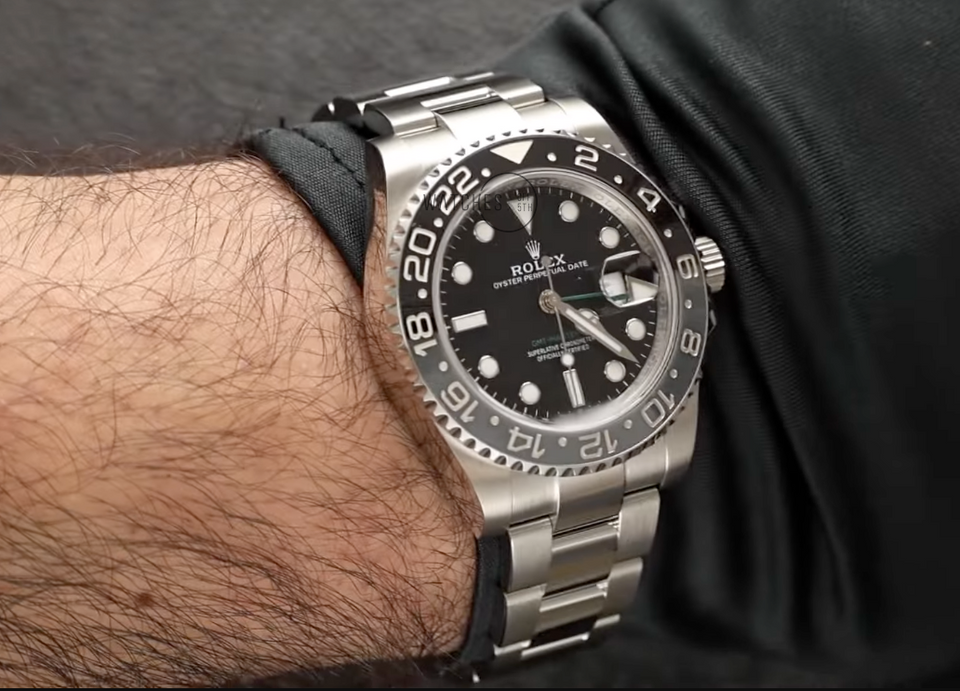 まろん 最新のRolex GMT-Master II-GuinnessとBruce Wayne Cerachrom