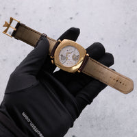 Thumbnail for Vacheron Constantin Historiques American 1921 40mm 18K Pink Gold Silver Dial 82035/000R-9359 - sapphire caseback showing the manual-winding calibre 4400