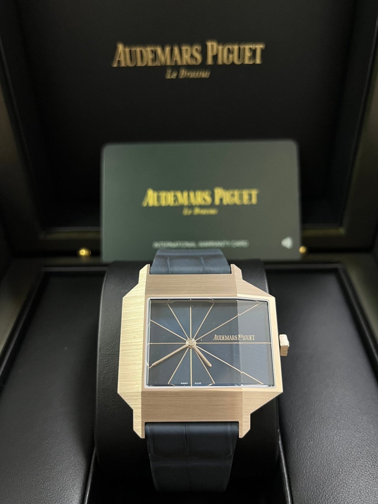 Audemars Piguet [Re]master02 Limited Edition of 250 15240SG.OO.A347CR.01 - WatchesOff5thWatch