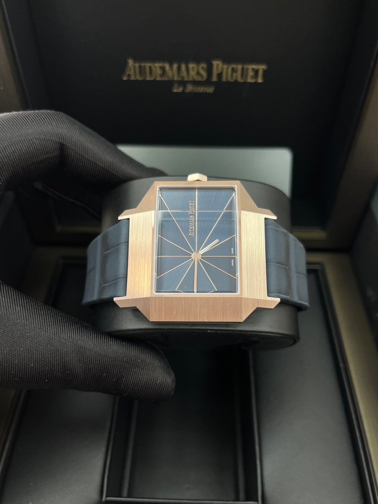 Audemars Piguet [Re]master02 Limited Edition of 250 15240SG.OO.A347CR.01 - WatchesOff5thWatch