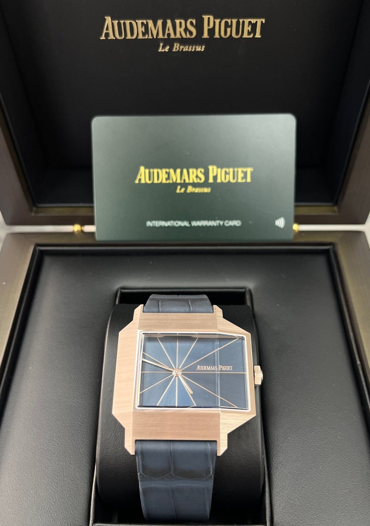 Audemars Piguet [Re]master02 Limited Edition of 250 15240SG.OO.A347CR.01 - WatchesOff5thWatch