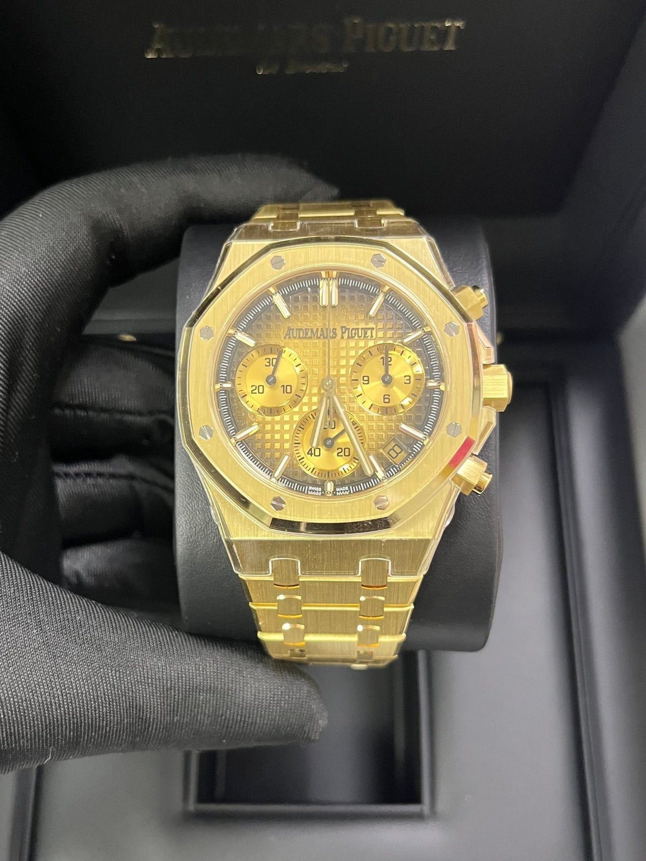 Audemars Piguet Royal Oak Chronograph Yellow Gold Smoked Champagne dial 26240BA.OO.1320BA.02 - WatchesOff5thWatch