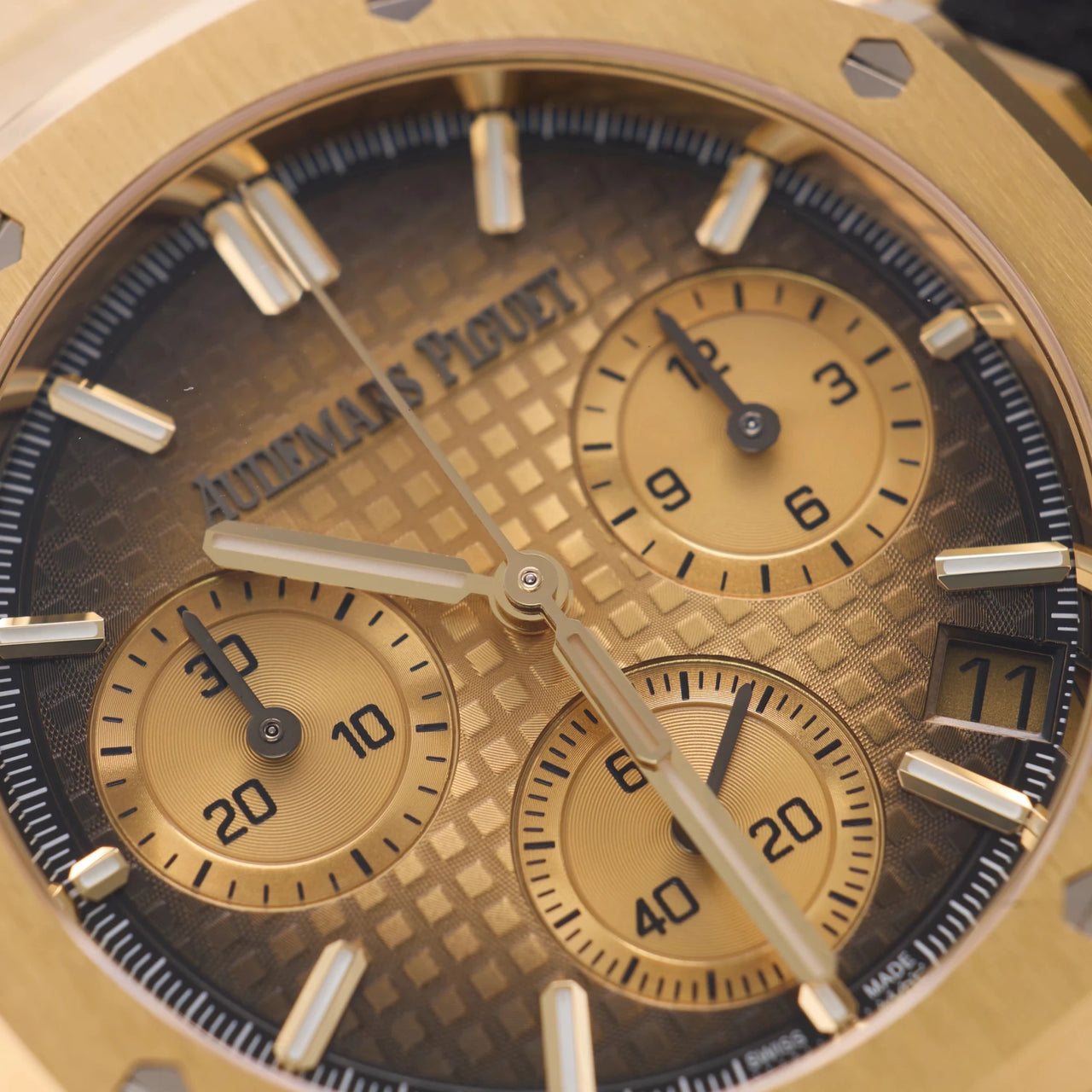 Audemars Piguet Royal Oak Chronograph Yellow Gold Smoked Champagne dial 26240BA.OO.1320BA.02 - WatchesOff5thWatch
