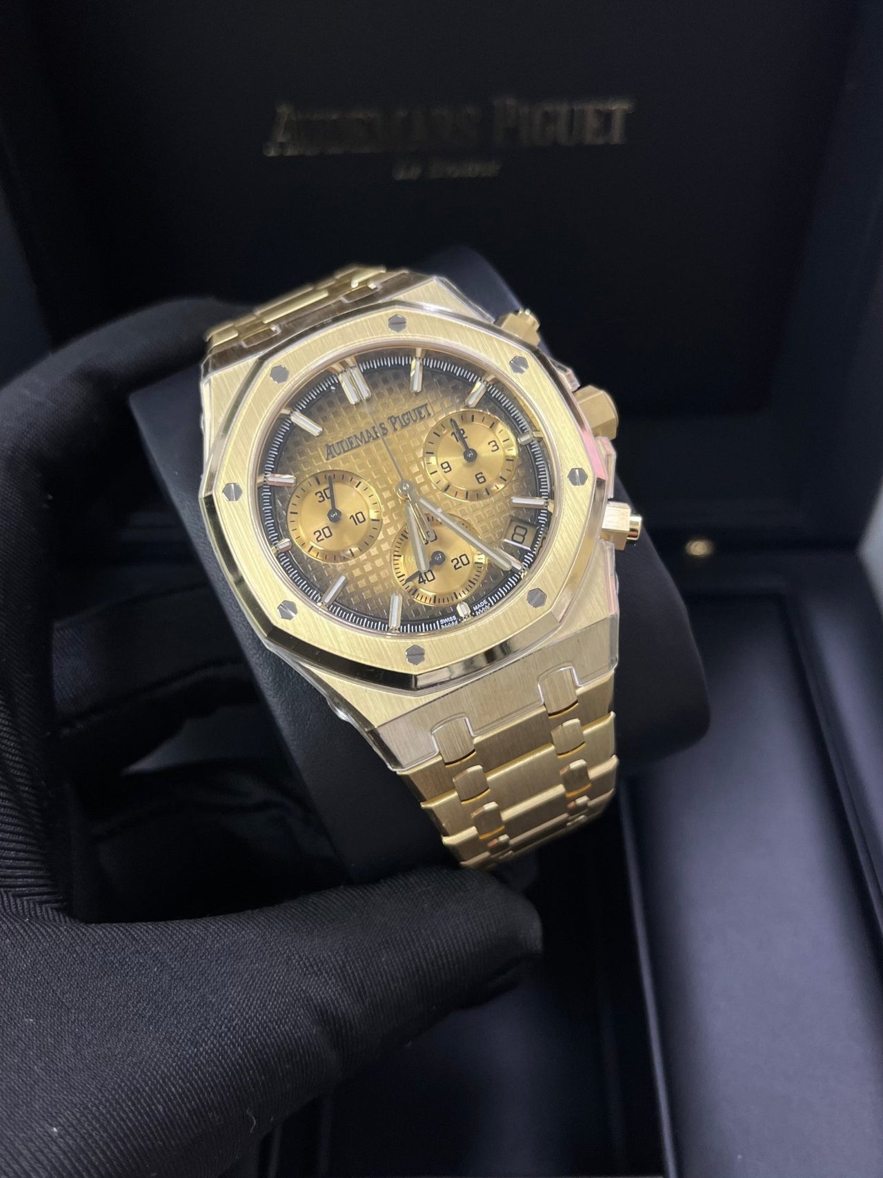 Audemars Piguet Royal Oak Chronograph Yellow Gold Smoked Champagne dial 26240BA.OO.1320BA.02 - WatchesOff5thWatch