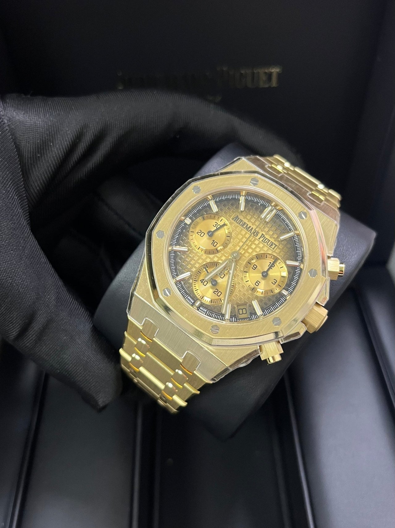 Audemars Piguet Royal Oak Chronograph Yellow Gold Smoked Champagne dial 26240BA.OO.1320BA.02 - WatchesOff5thWatch