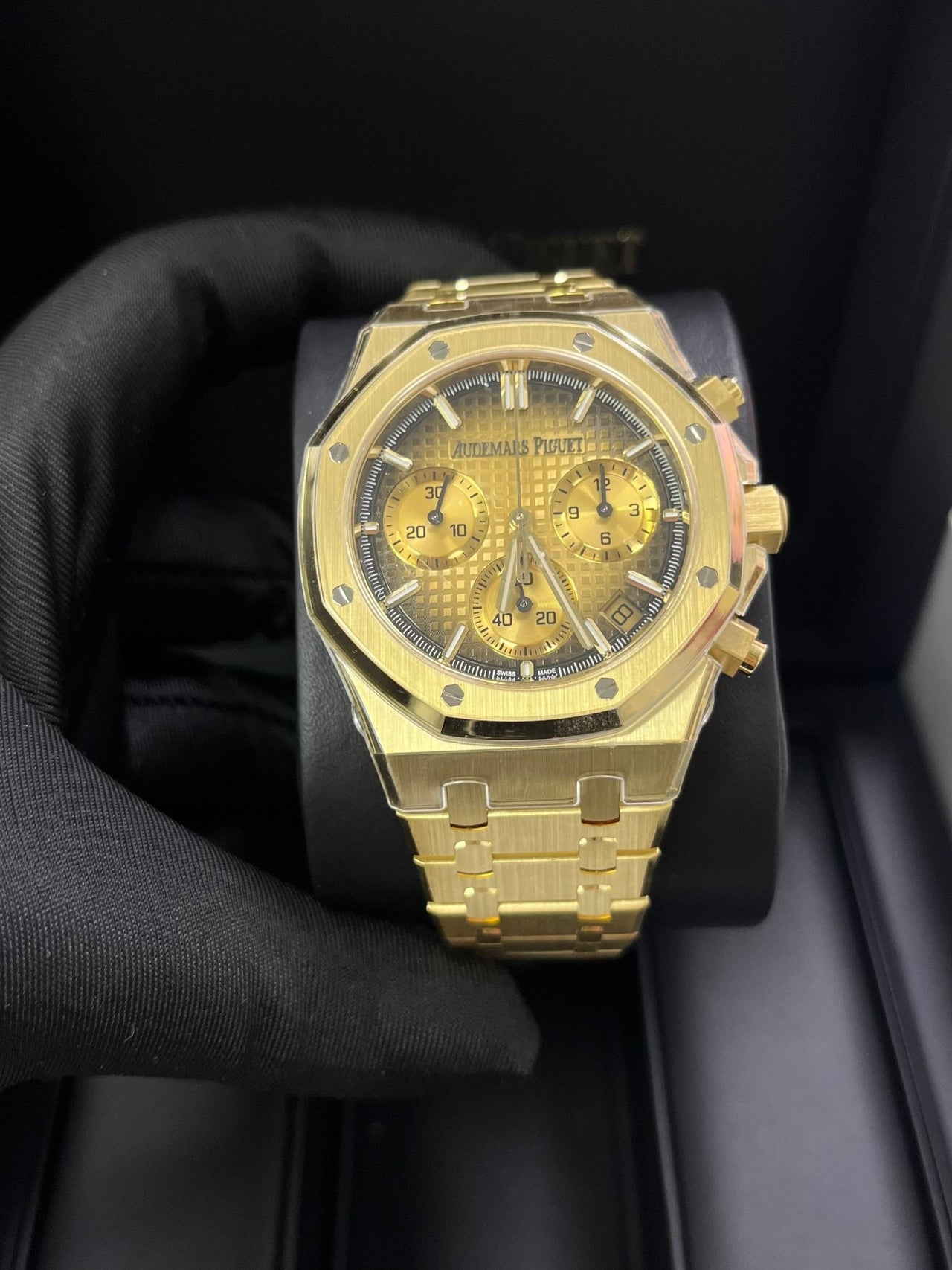 Audemars Piguet Royal Oak Chronograph Yellow Gold Smoked Champagne dial 26240BA.OO.1320BA.02 - WatchesOff5thWatch