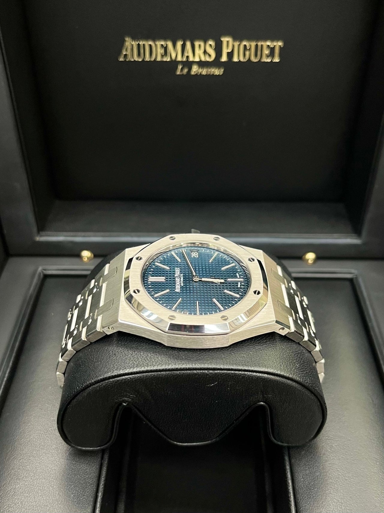 Audemars Piguet Royal Oak Jumbo 39mm Stainless Steel Jumbo Ultra - Thin Blue Dial 15202ST.OO.1240ST.01 - WatchesOff5thWatch