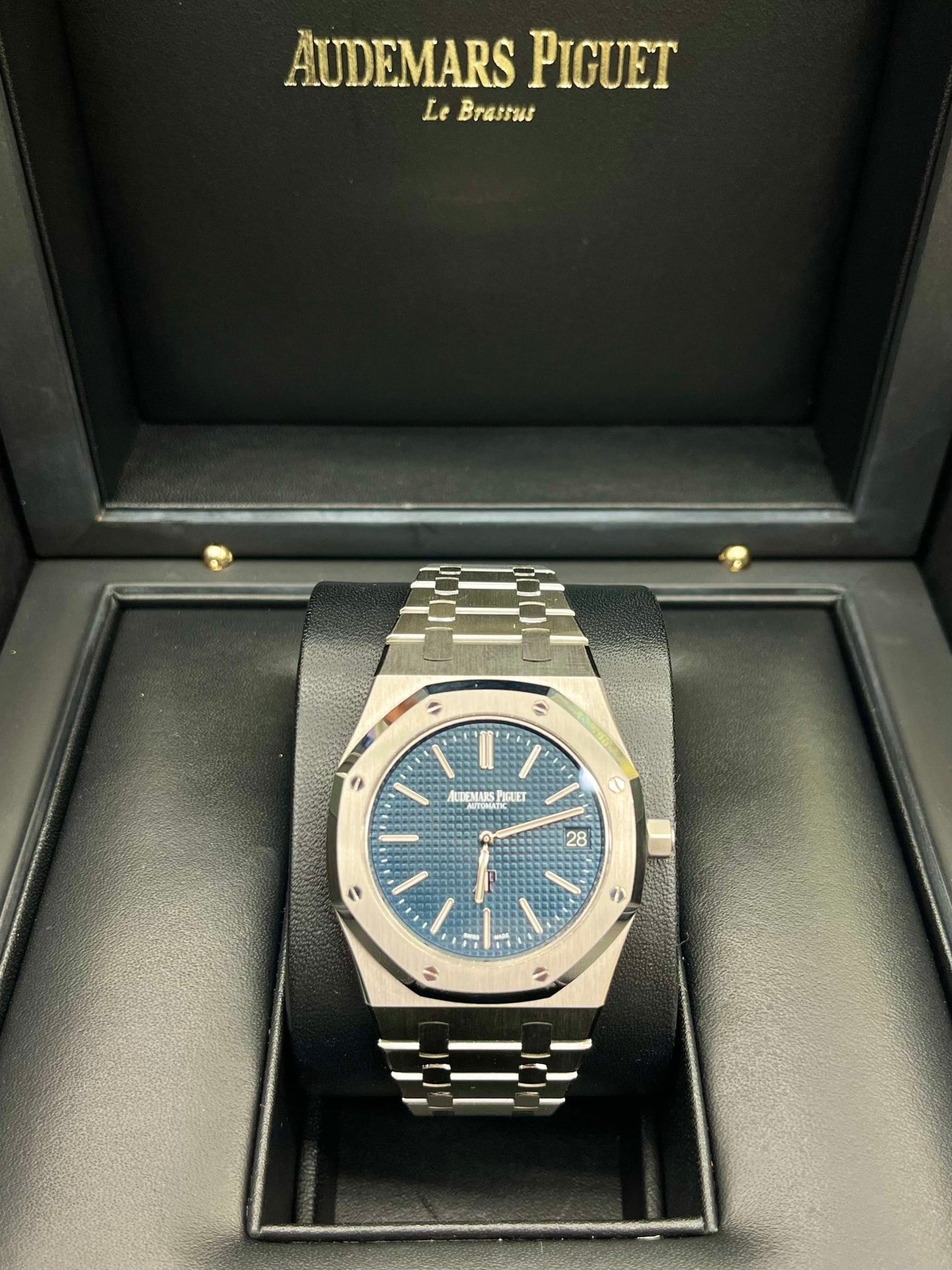 Audemars Piguet Royal Oak Jumbo 39mm Stainless Steel Jumbo Ultra - Thin Blue Dial 15202ST.OO.1240ST.01 - WatchesOff5thWatch