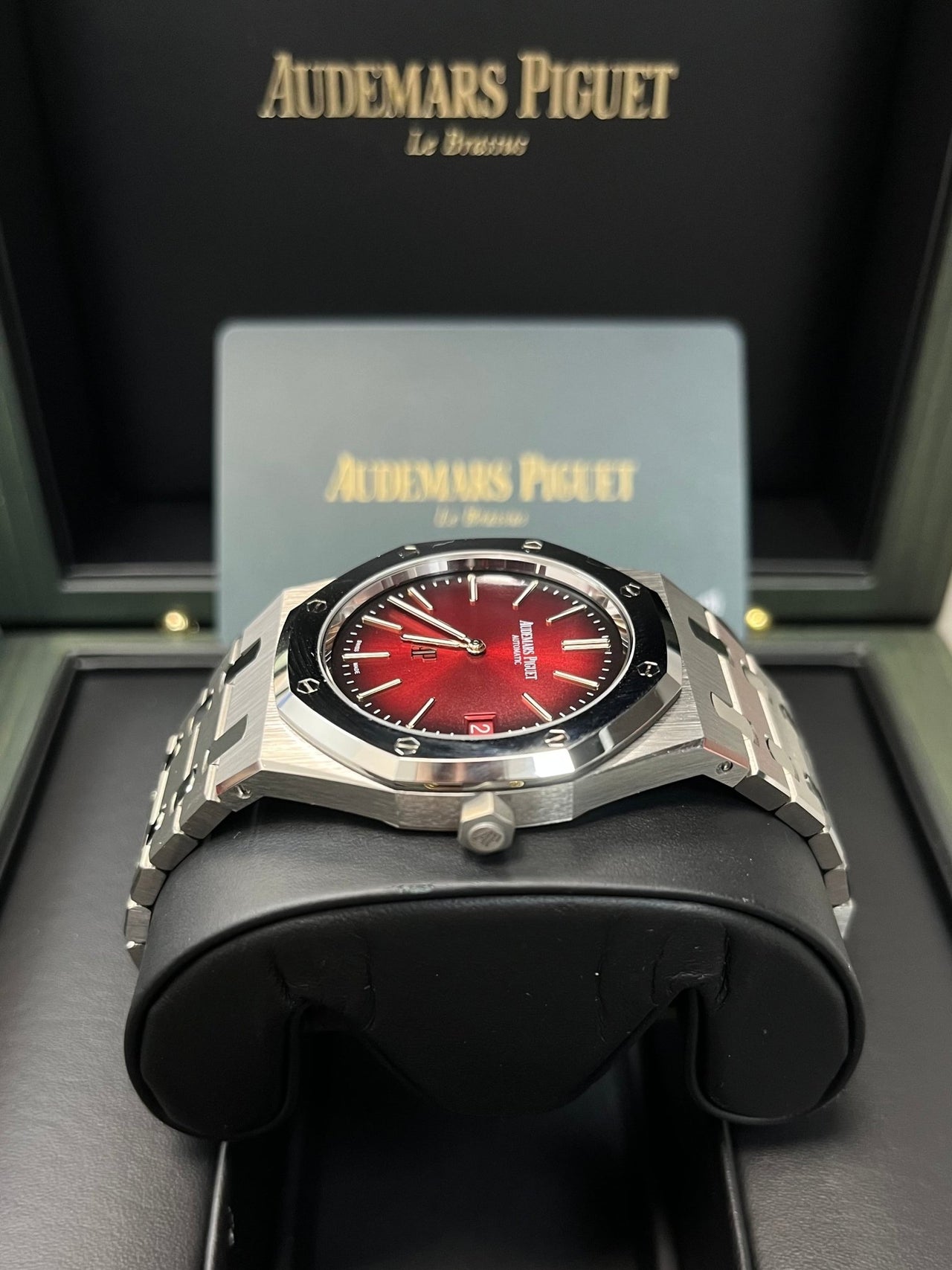 Audemars Piguet Royal Oak Jumbo Extra - thin Burgundy 16202XT.OO.1240XT.01 - WatchesOff5thWatch