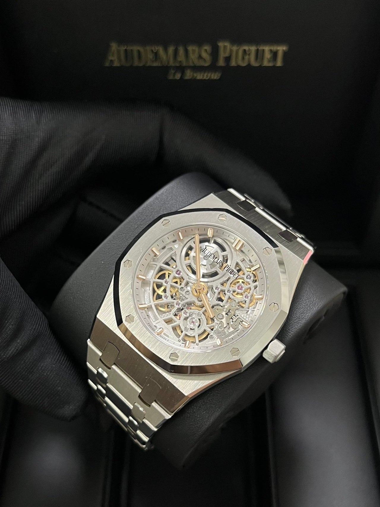 Audemars Piguet Royal Oak Jumbo "Jumbo" Extra - Thin Squelette "50TH ANNIVERSARY" Ref. 16204ST.OO.1240ST.01 - WatchesOff5th