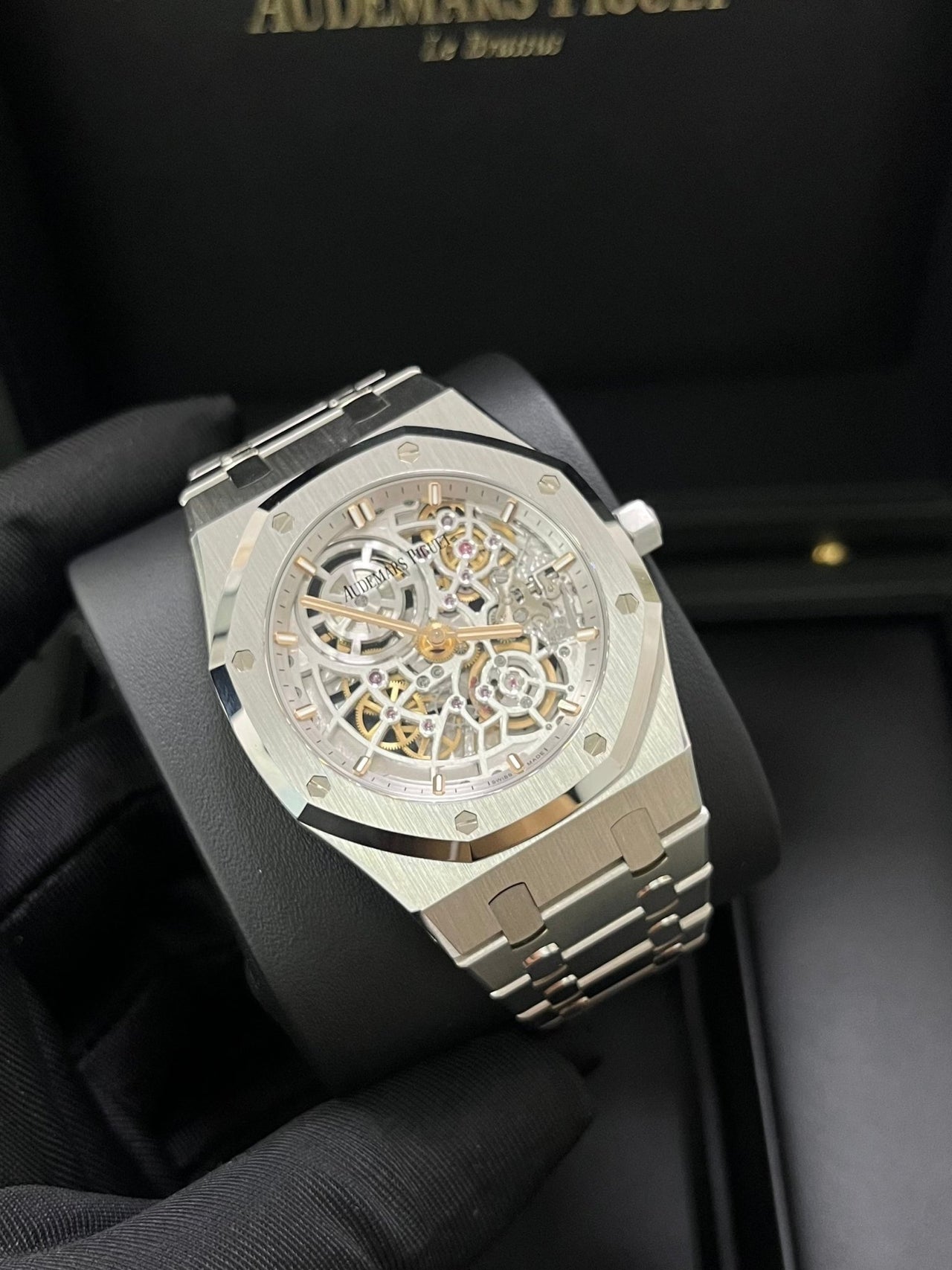 Audemars Piguet Royal Oak Jumbo "Jumbo" Extra - Thin Squelette "50TH ANNIVERSARY" Ref. 16204ST.OO.1240ST.01 - WatchesOff5th