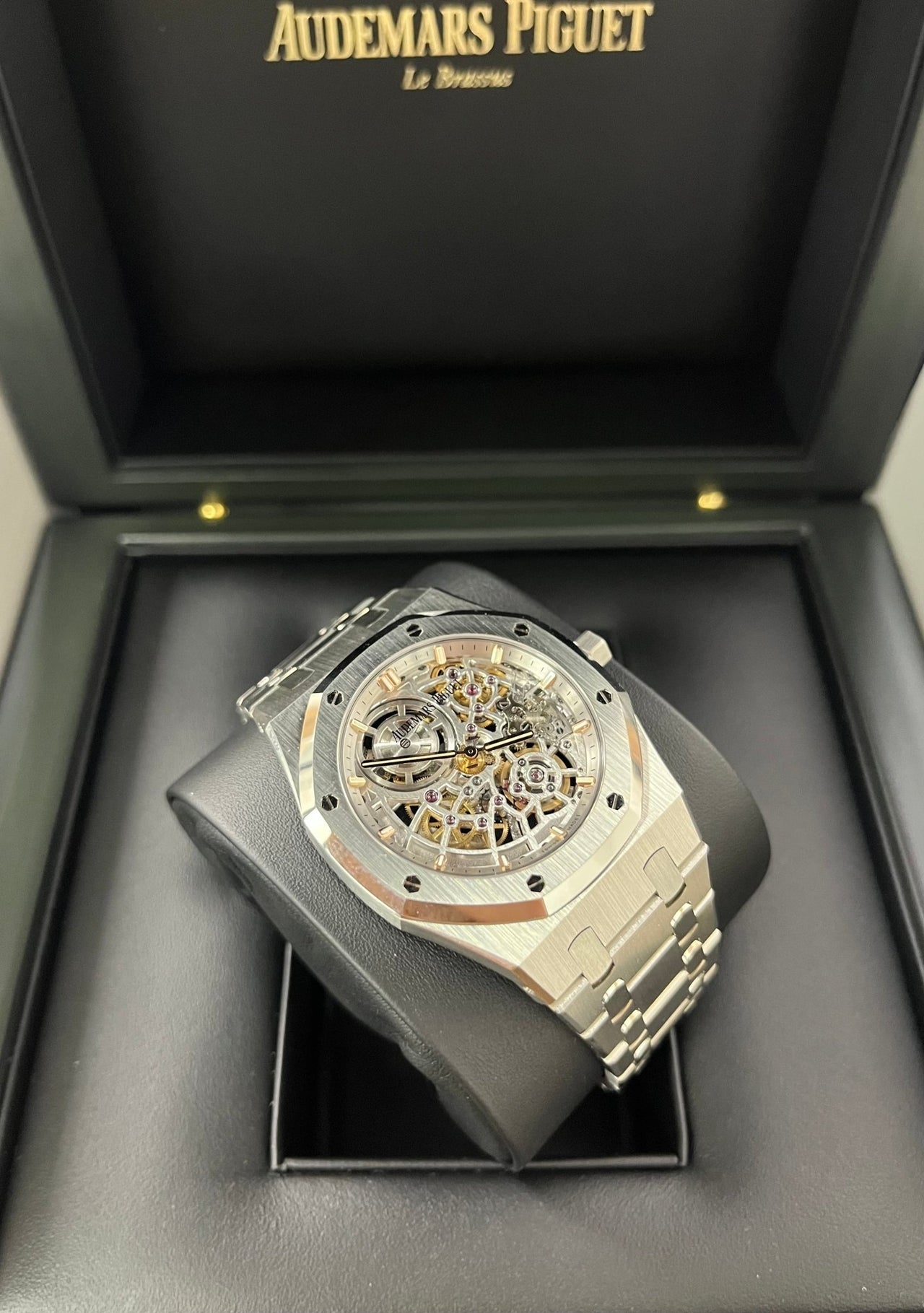 Audemars Piguet Royal Oak Jumbo "Jumbo" Extra - Thin Squelette "50TH ANNIVERSARY" Ref. 16204ST.OO.1240ST.01 - WatchesOff5th