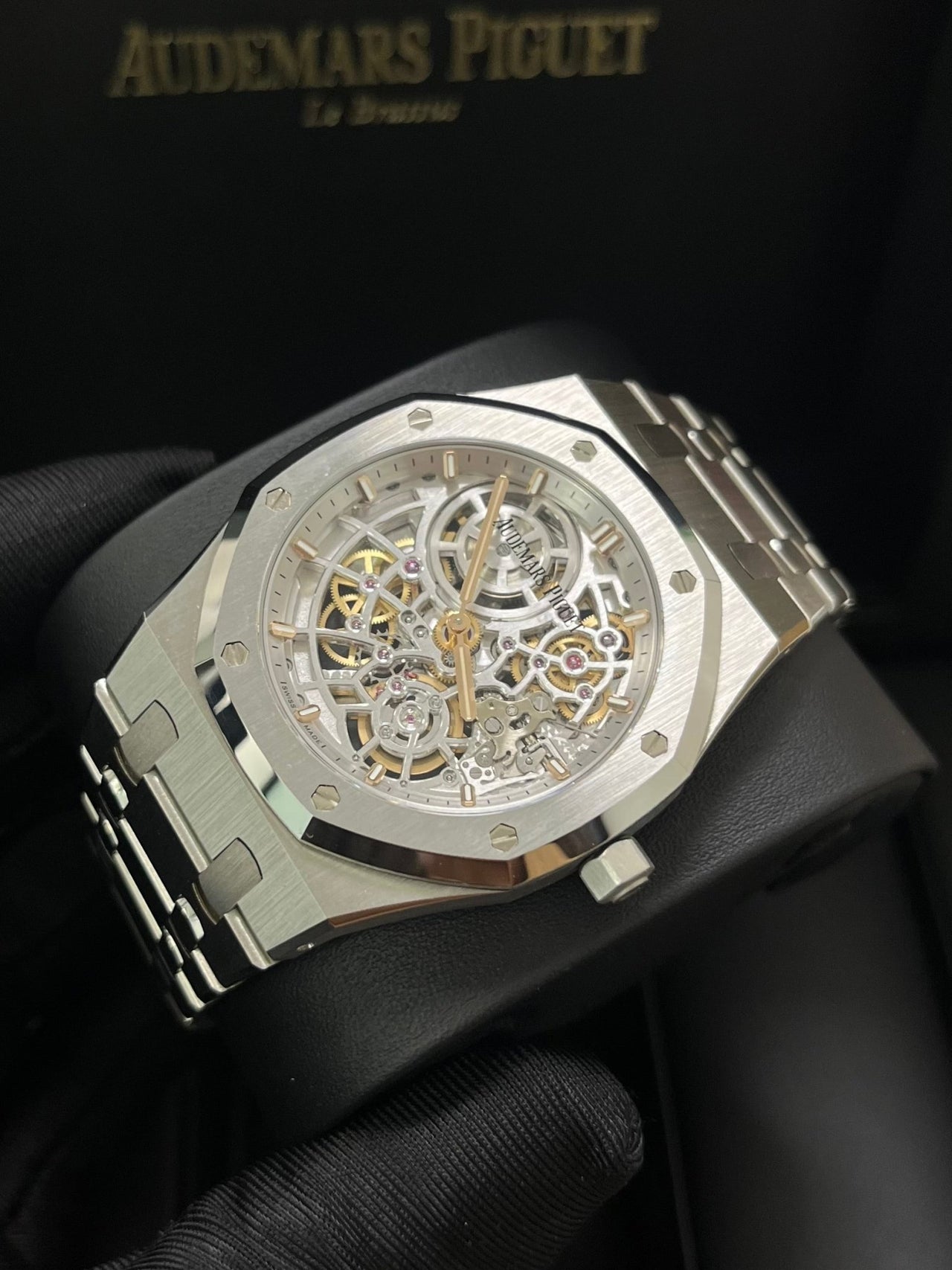 Audemars Piguet Royal Oak Jumbo "Jumbo" Extra - Thin Squelette "50TH ANNIVERSARY" Ref. 16204ST.OO.1240ST.01 - WatchesOff5th