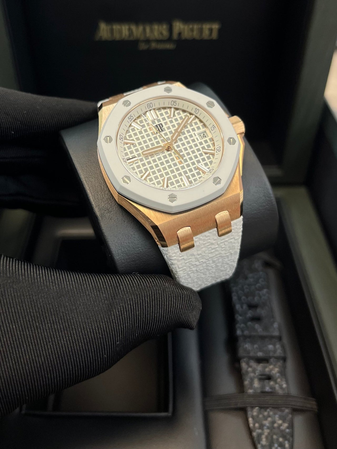 Audemars Piguet Royal Oak Offshore 77605OK.OO.A101CA.01 - WatchesOff5thWatch