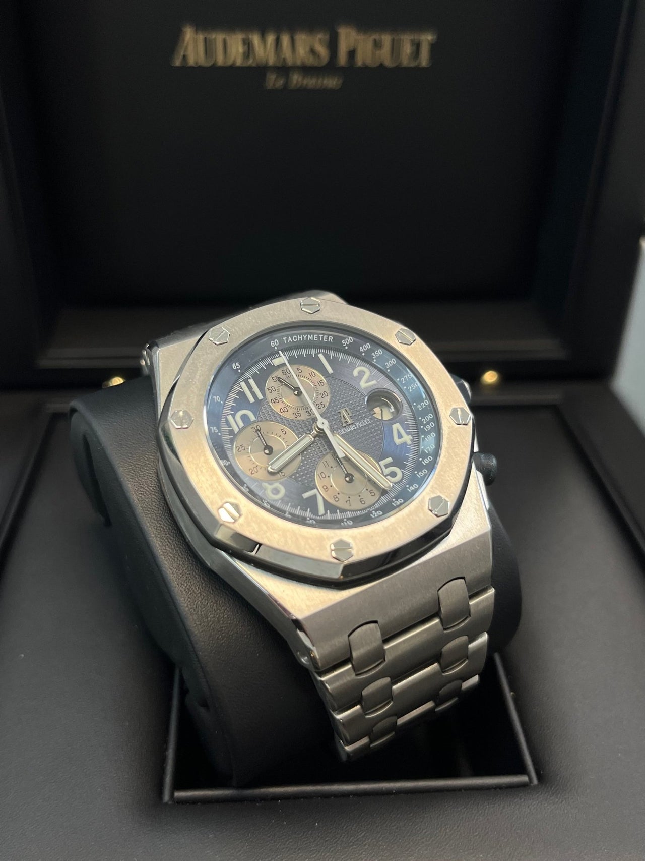 Audemars Piguet Royal Oak Offshore Chronograph 25721TI.OO.1000Ti.02 - WatchesOff5thWatch