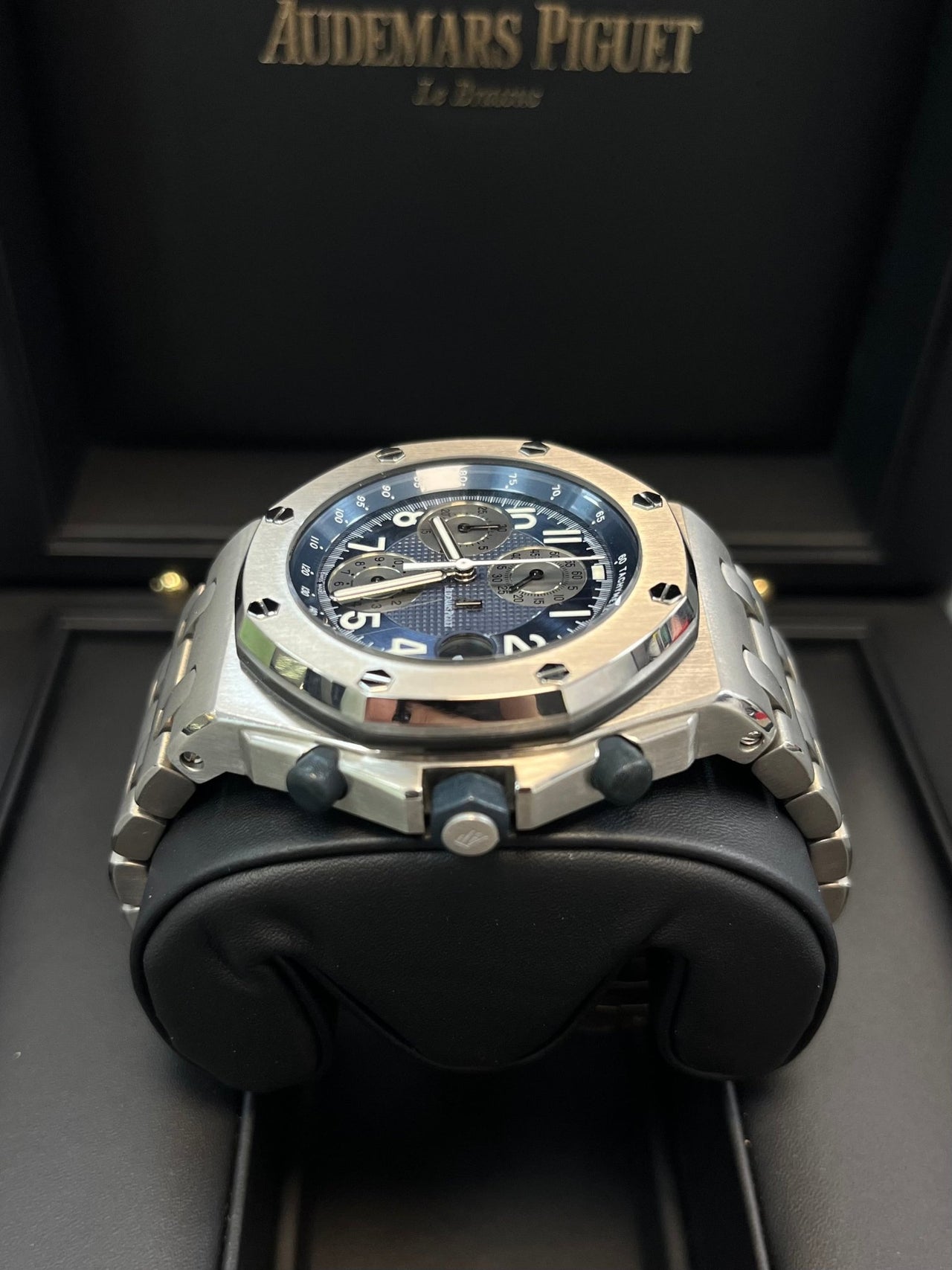 Audemars Piguet Royal Oak Offshore Chronograph 25721TI.OO.1000Ti.02 - WatchesOff5thWatch