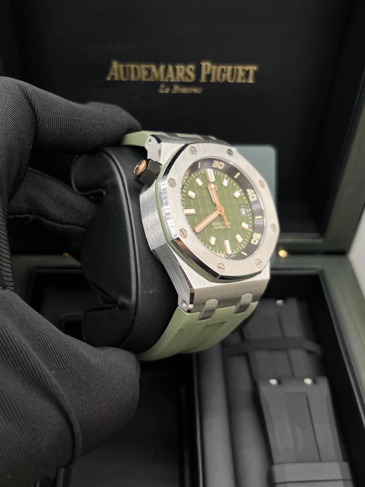 Audemars Piguet Royal Oak Offshore Diver 42mm Stainless Steel