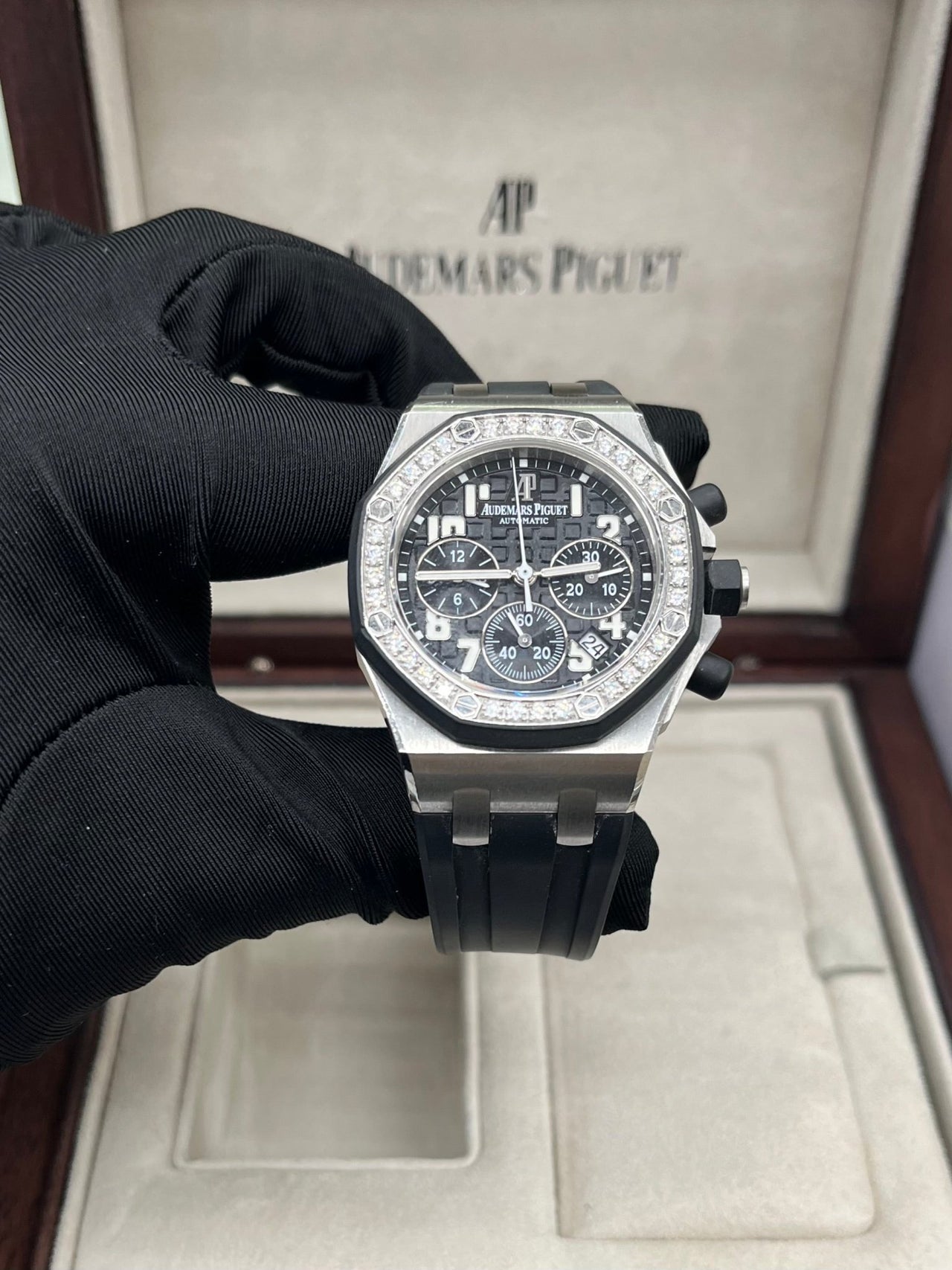 Audemars Piguet Royal Oak Offshore Lady Chronograph Diamond Bezel 26048sk.zz.d002ca.01 - WatchesOff5thWatch