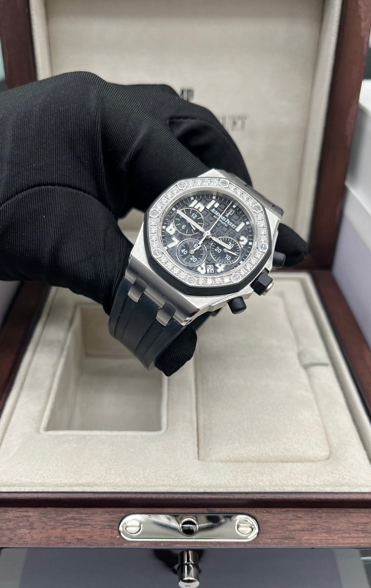 Audemars Piguet Royal Oak Offshore Lady Chronograph Diamond Bezel 26048sk.zz.d002ca.01 - WatchesOff5thWatch