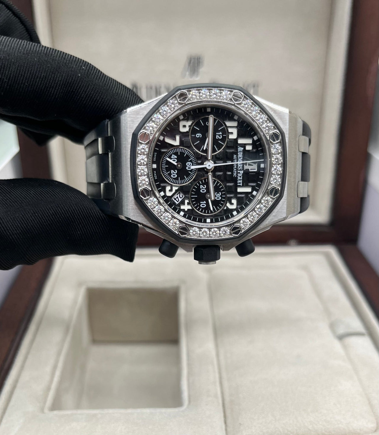 Audemars Piguet Royal Oak Offshore Lady Chronograph Diamond Bezel 26048sk.zz.d002ca.01 - WatchesOff5thWatch