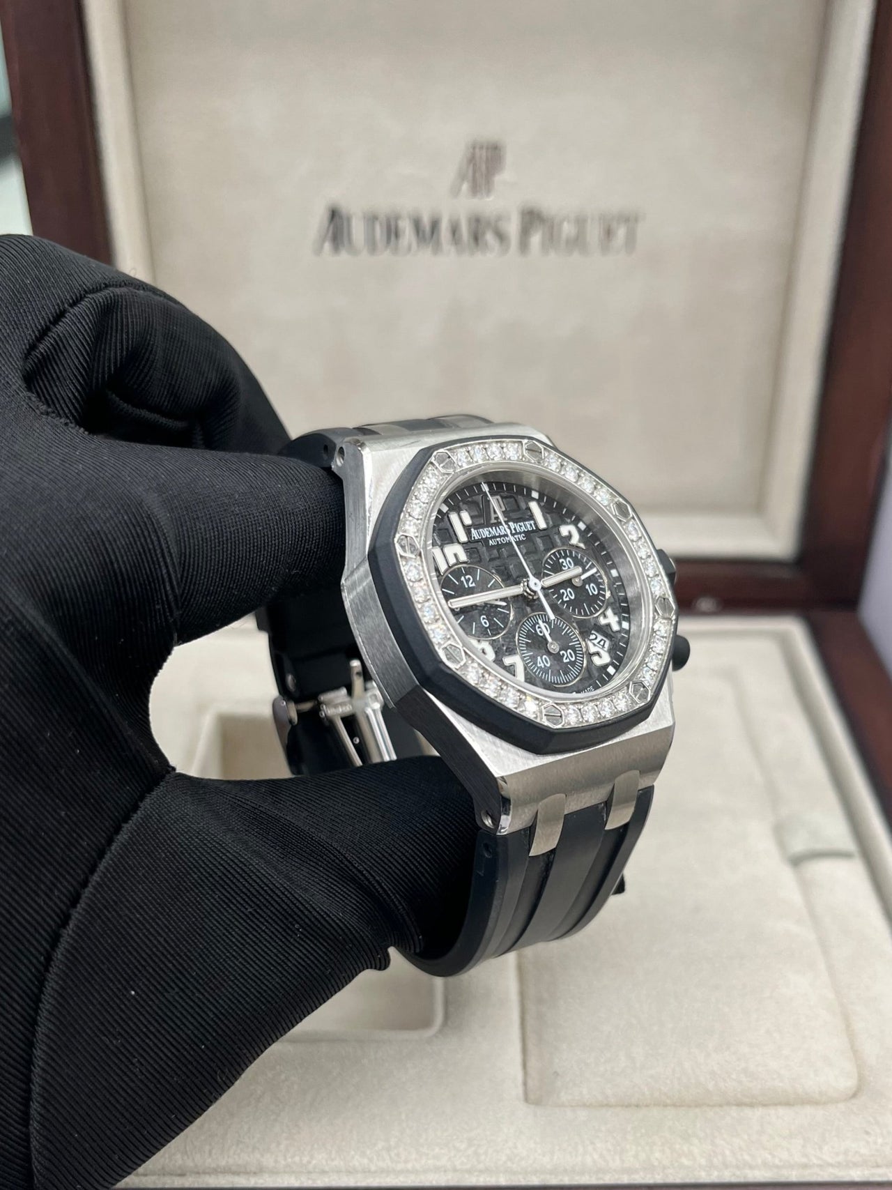 Audemars Piguet Royal Oak Offshore Lady Chronograph Diamond Bezel 26048sk.zz.d002ca.01 - WatchesOff5thWatch