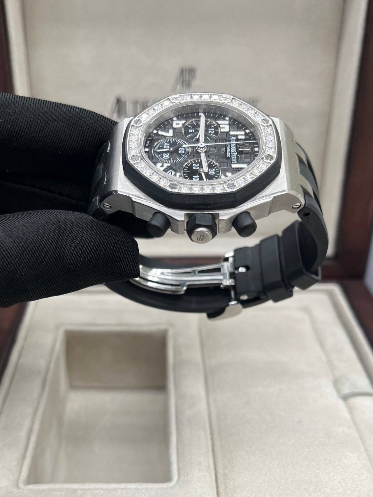 Audemars Piguet Royal Oak Offshore Lady Chronograph Diamond Bezel 26048sk.zz.d002ca.01 - WatchesOff5thWatch