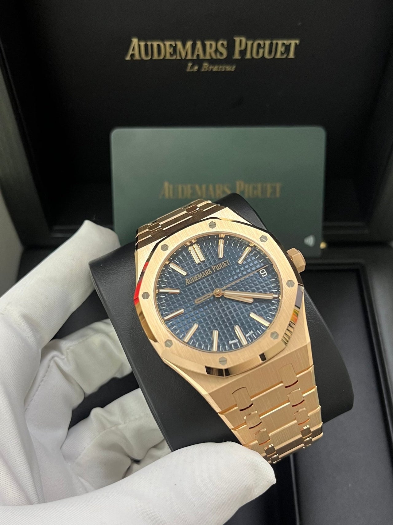 Audemars Piguet Royal Oak Selfwinding 2023 Release ROYAL OAK SELFWINDING Rose Gold Blue Dial 41mm 15510OR.OO.1320OR.03 - WatchesOff5thWatch