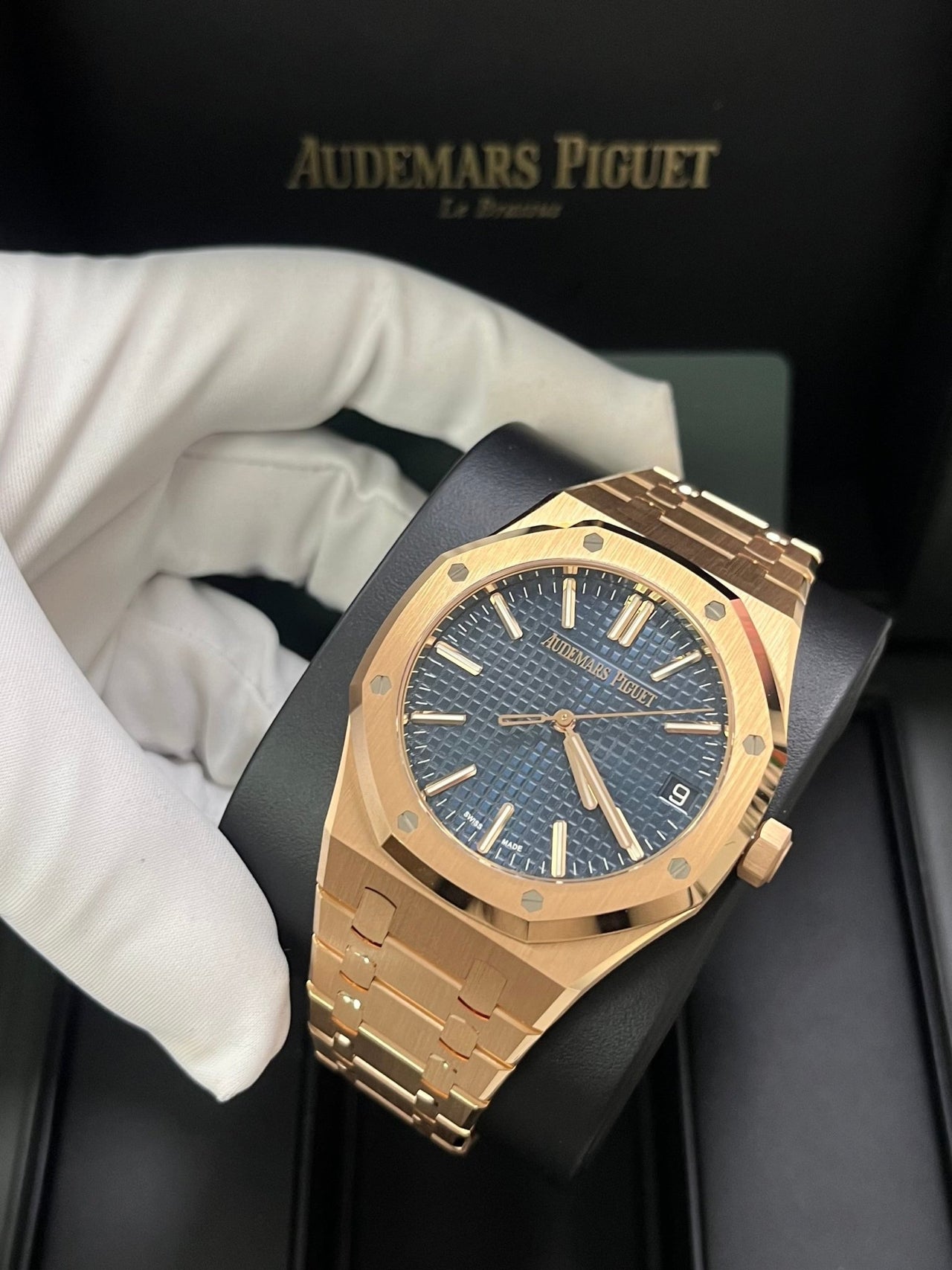 Audemars Piguet Royal Oak Selfwinding 2023 Release ROYAL OAK SELFWINDING Rose Gold Blue Dial 41mm 15510OR.OO.1320OR.03 - WatchesOff5thWatch