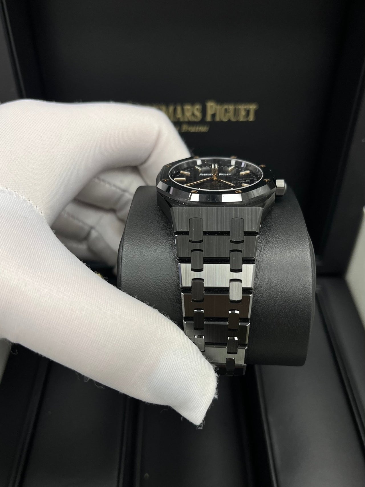 Audemars Piguet Royal Oak Selfwinding 34mm Black Ceramic 77350ce.oo.1266ce.01 - WatchesOff5th