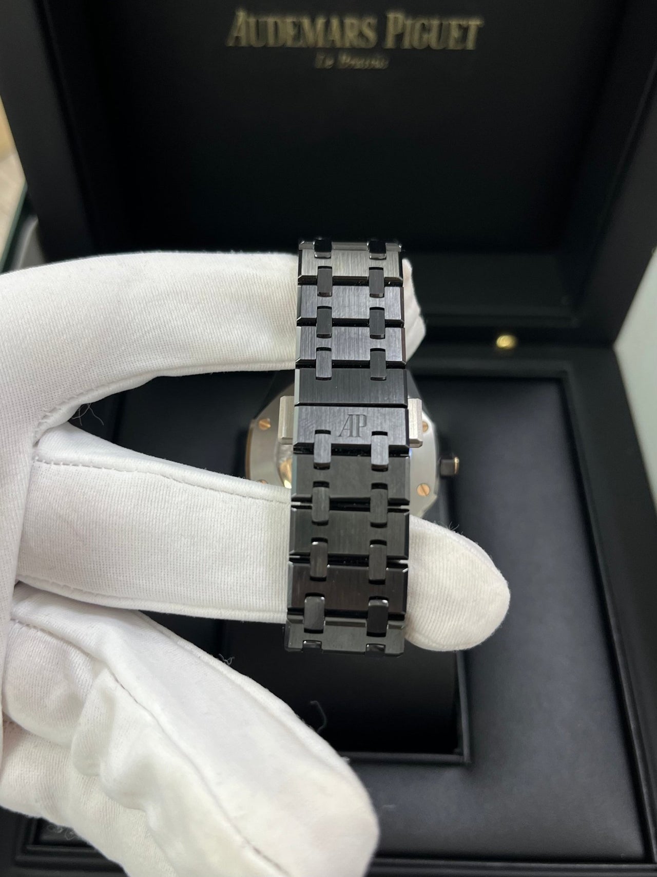 Audemars Piguet Royal Oak Selfwinding 34mm Black Ceramic 77350ce.oo.1266ce.01 - WatchesOff5th