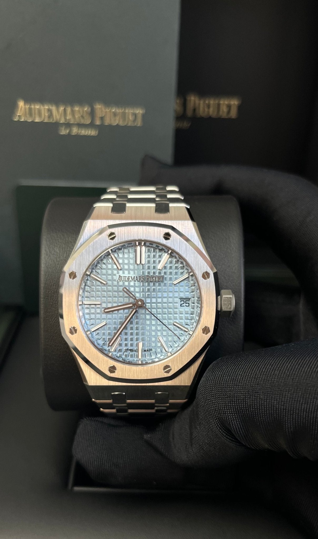 Audemars Piguet Royal Oak Selfwinding 37mm Ice Blue Dial 15550ST.OO.1356ST.08 - WatchesOff5th