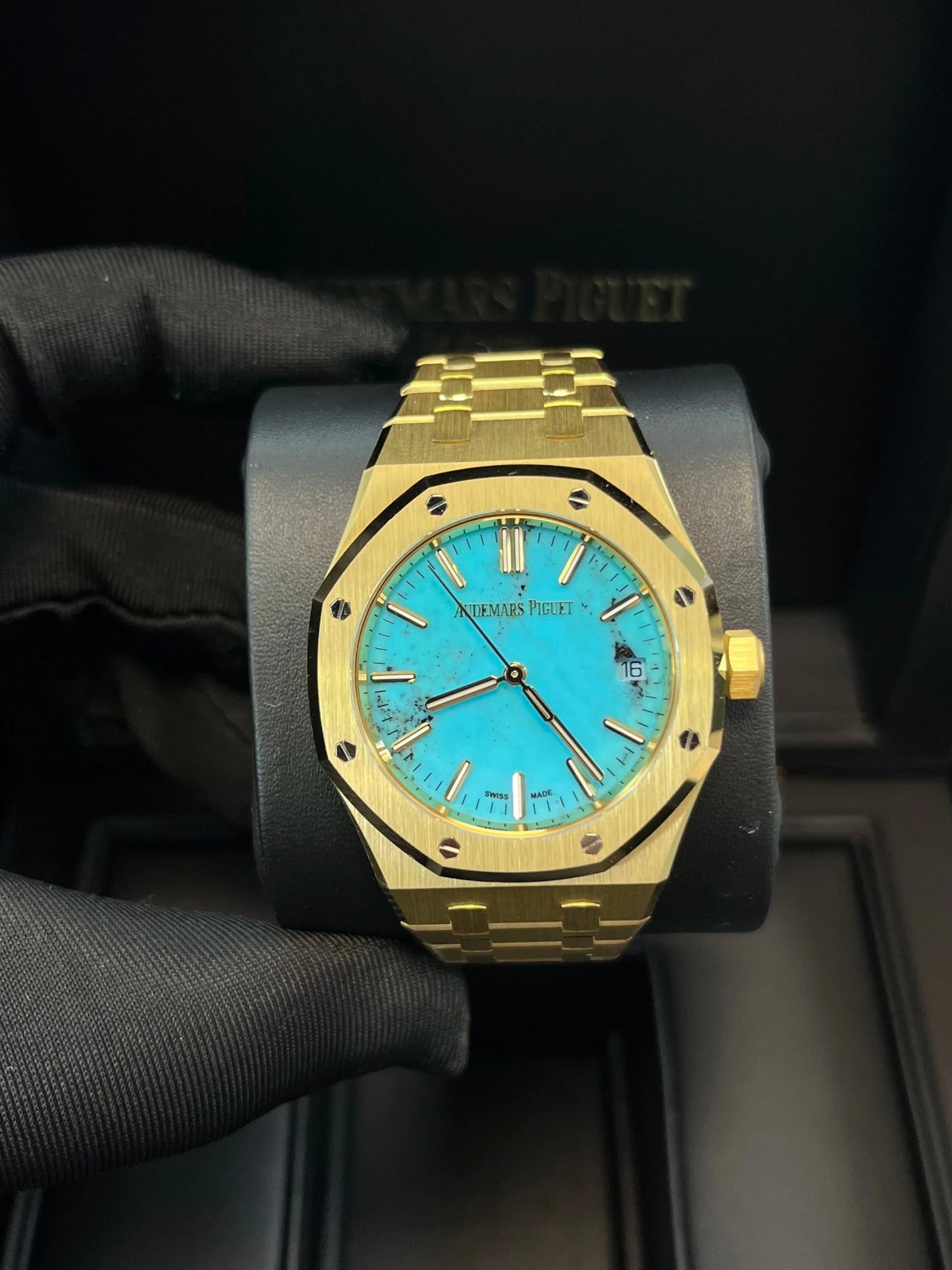 Audemars Piguet Royal Oak Selfwinding 37mm (Ref 15550BA.OO.1356BA.01) - WatchesOff5thWatch