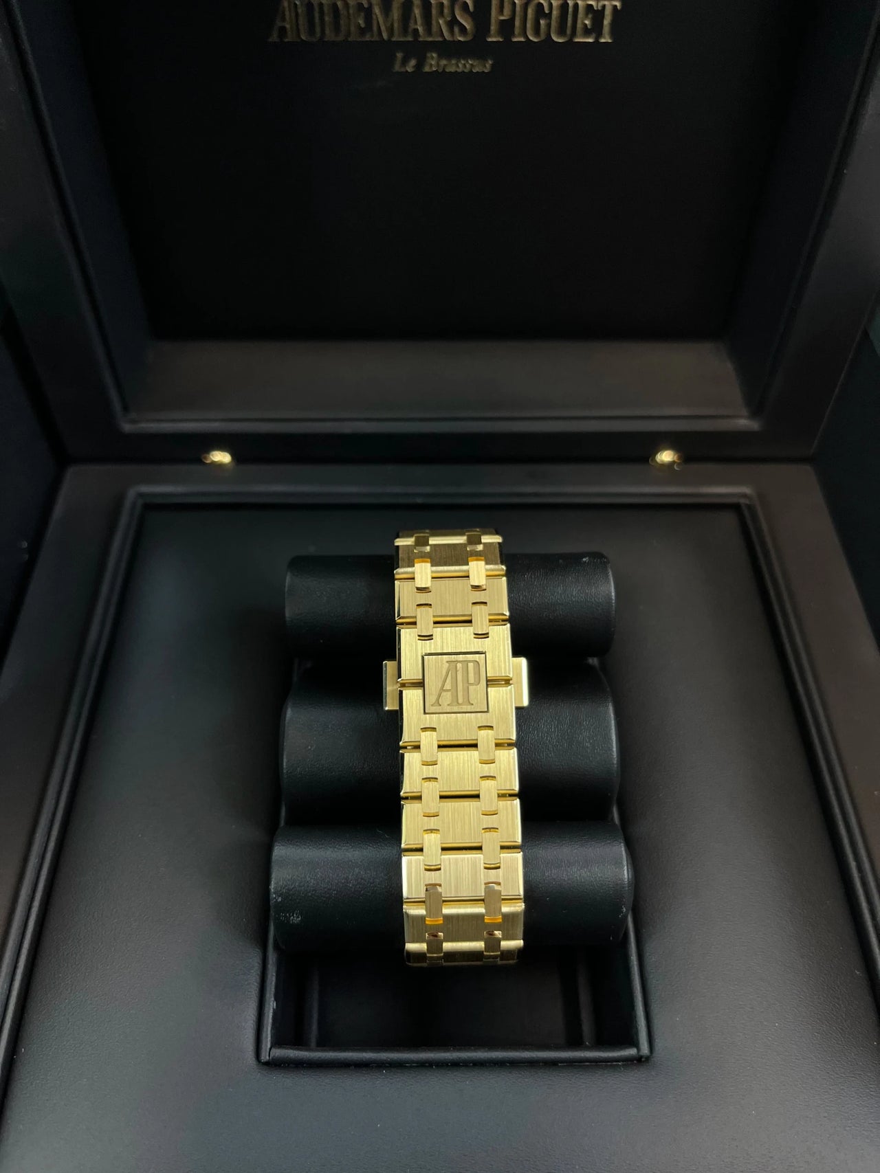 Audemars Piguet Royal Oak Selfwinding 37mm (Ref 15550BA.OO.1356BA.01) - WatchesOff5thWatch