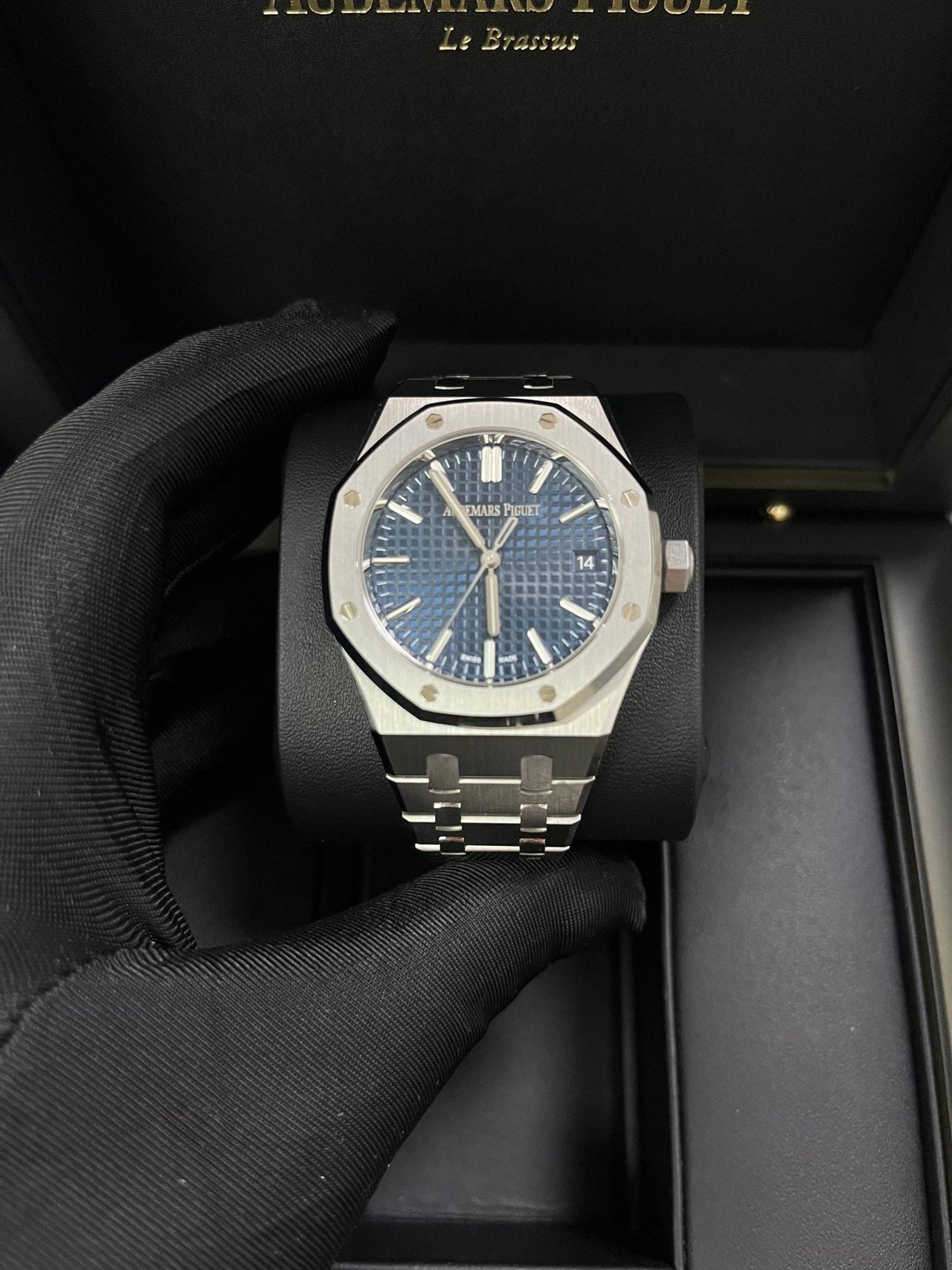 Audemars Piguet Royal Oak Selfwinding 37mm Stainless Steel Blue Dial 15550ST.OO.1356ST.06 - WatchesOff5thWatch